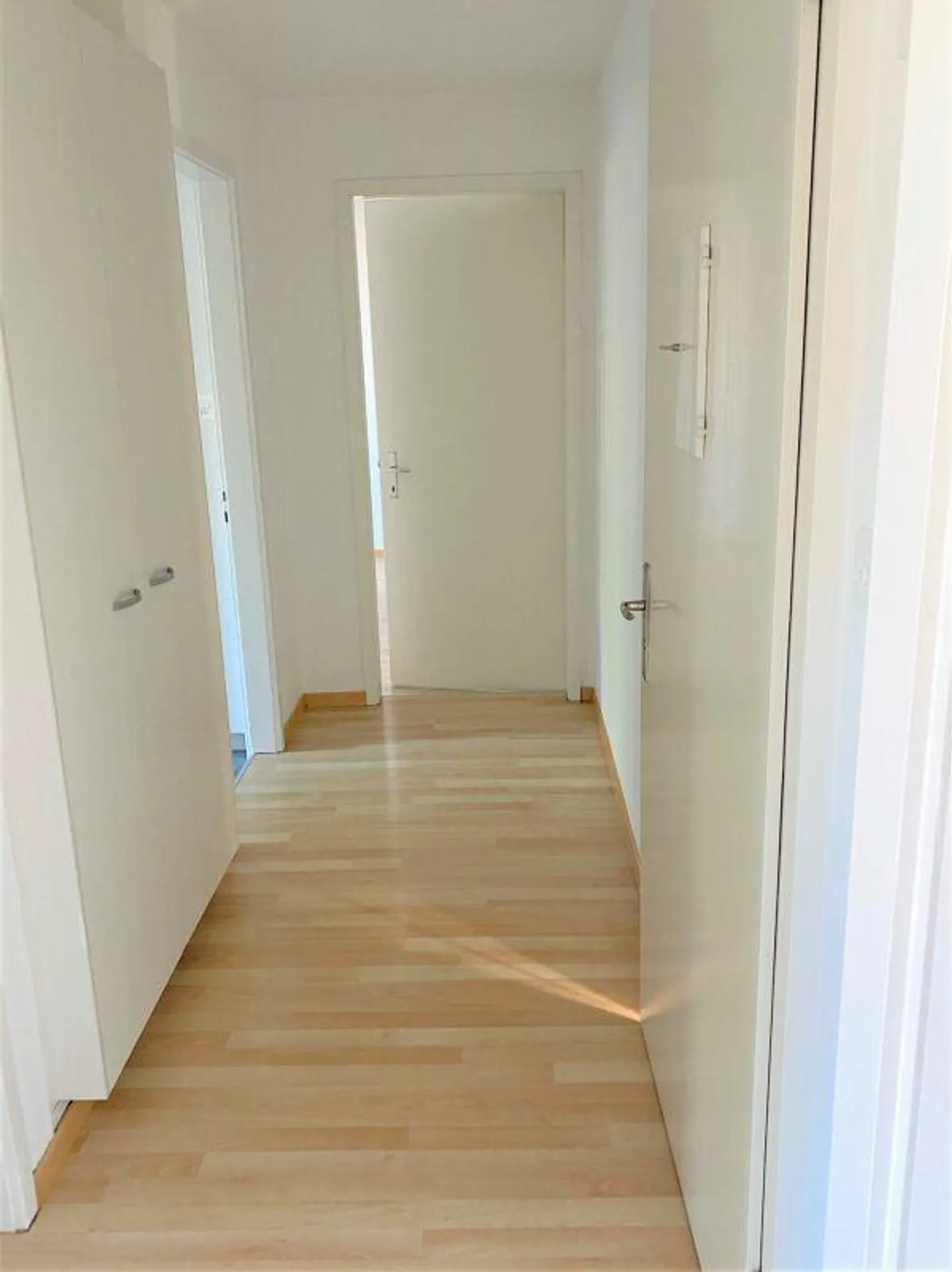 Appartamento singolo conveniente con balcone nel cuore di Kreuzlingen - Foto 7 di 8