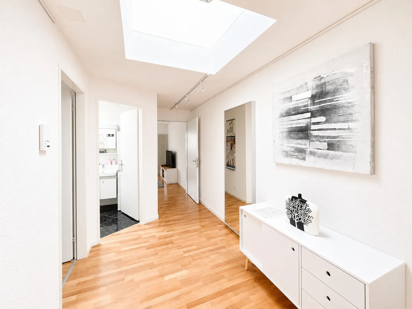 🏡 Appartement 2.5 pièces meublé premium | Neugutstrasse 12, 8304 Wallisellen | 5ème étage - Photo 8 sur 13