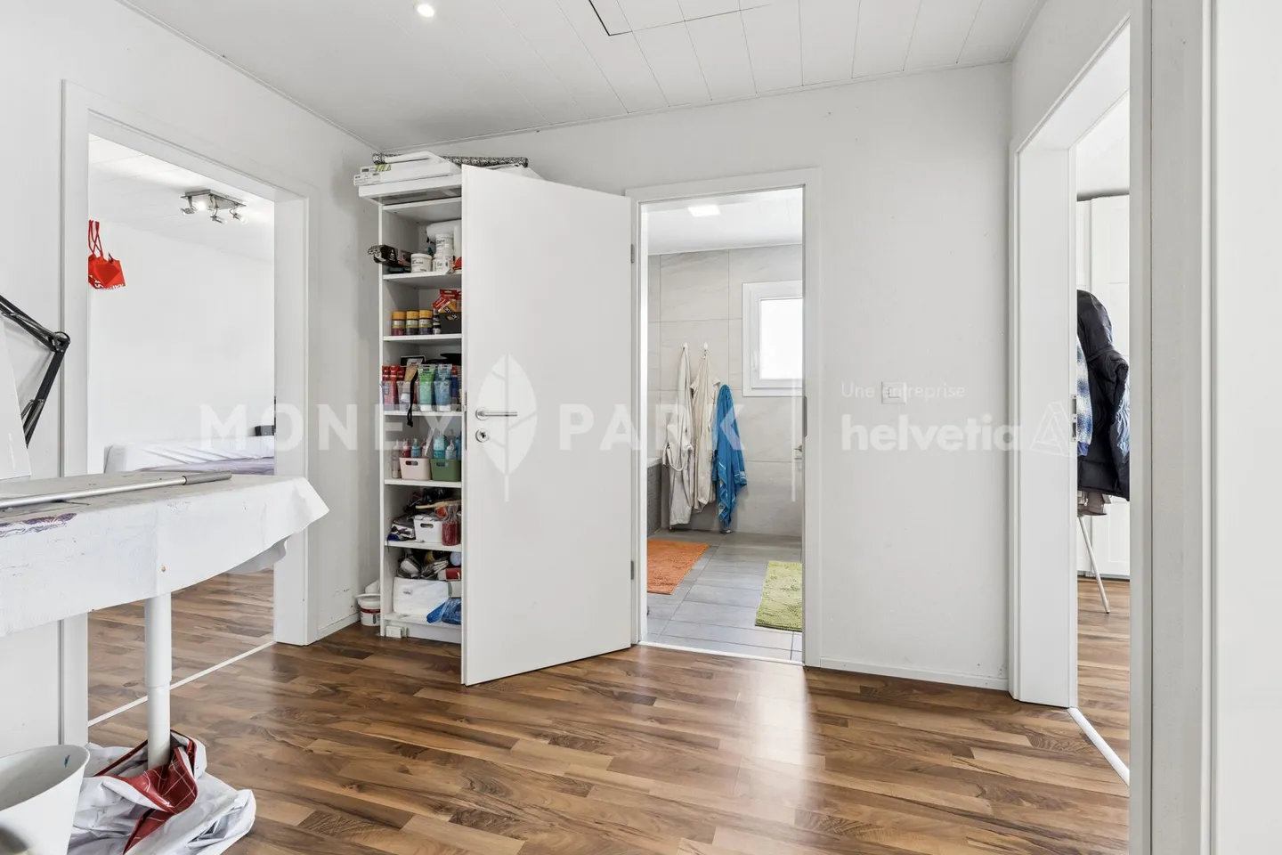 Semi-Detached House with 5.5 Rooms - Photo 11 of 14