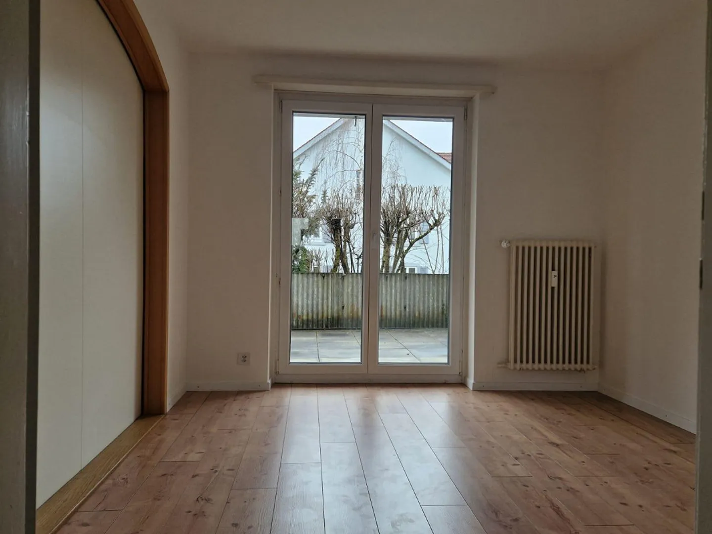 Charming 3.5-room apartment in the town center of Hofstetten - Photo 3 of 16