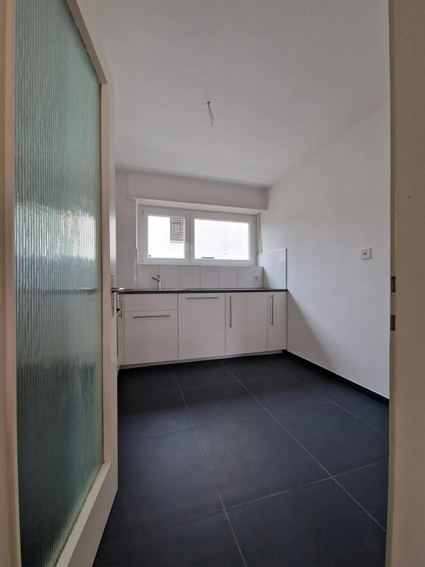 Charming 3.5-room apartment in the town center of Hofstetten - Photo 11 of 16