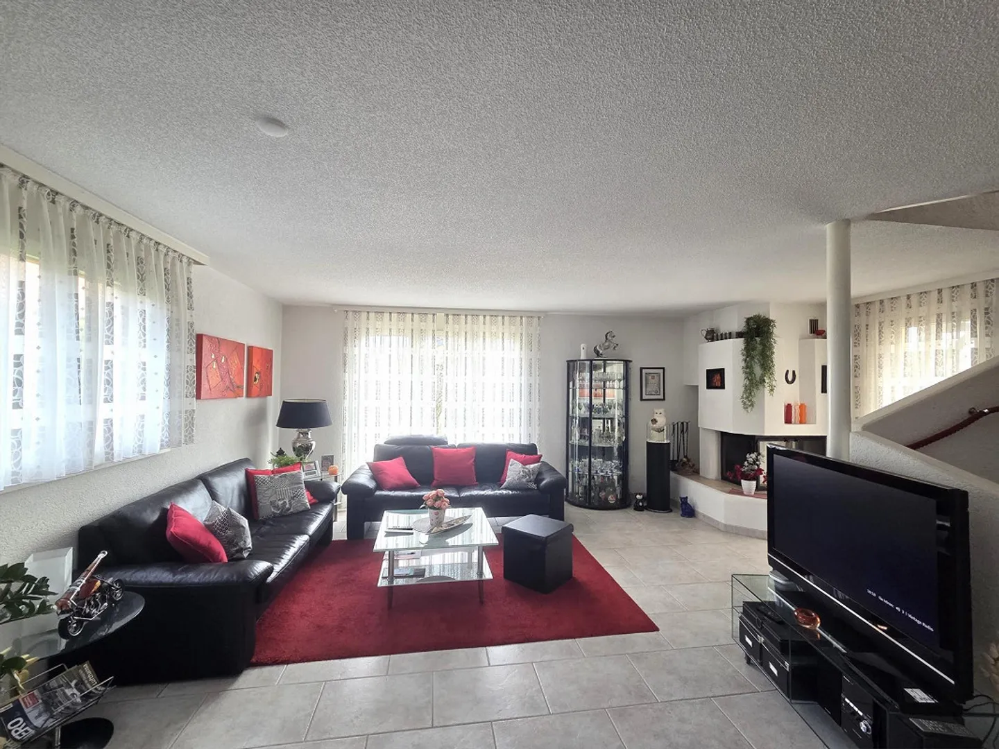 Idyllic Single-Family Home in a Child-Friendly Location - Photo 4 of 13