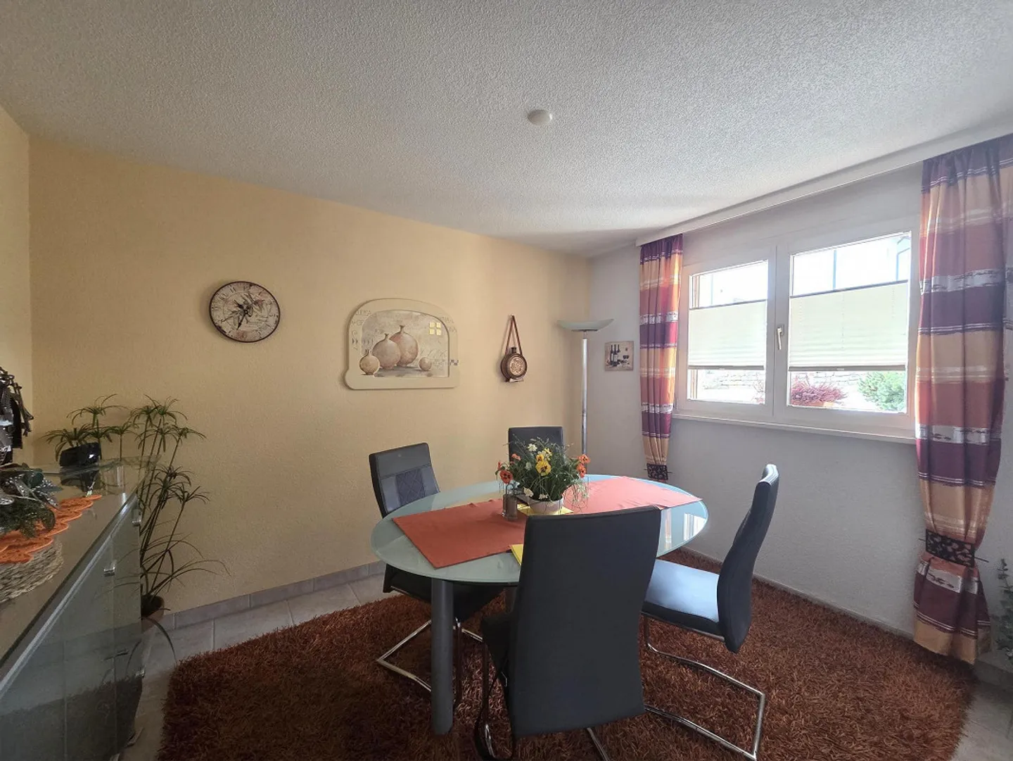 Idyllic Single-Family Home in a Child-Friendly Location - Photo 6 of 13