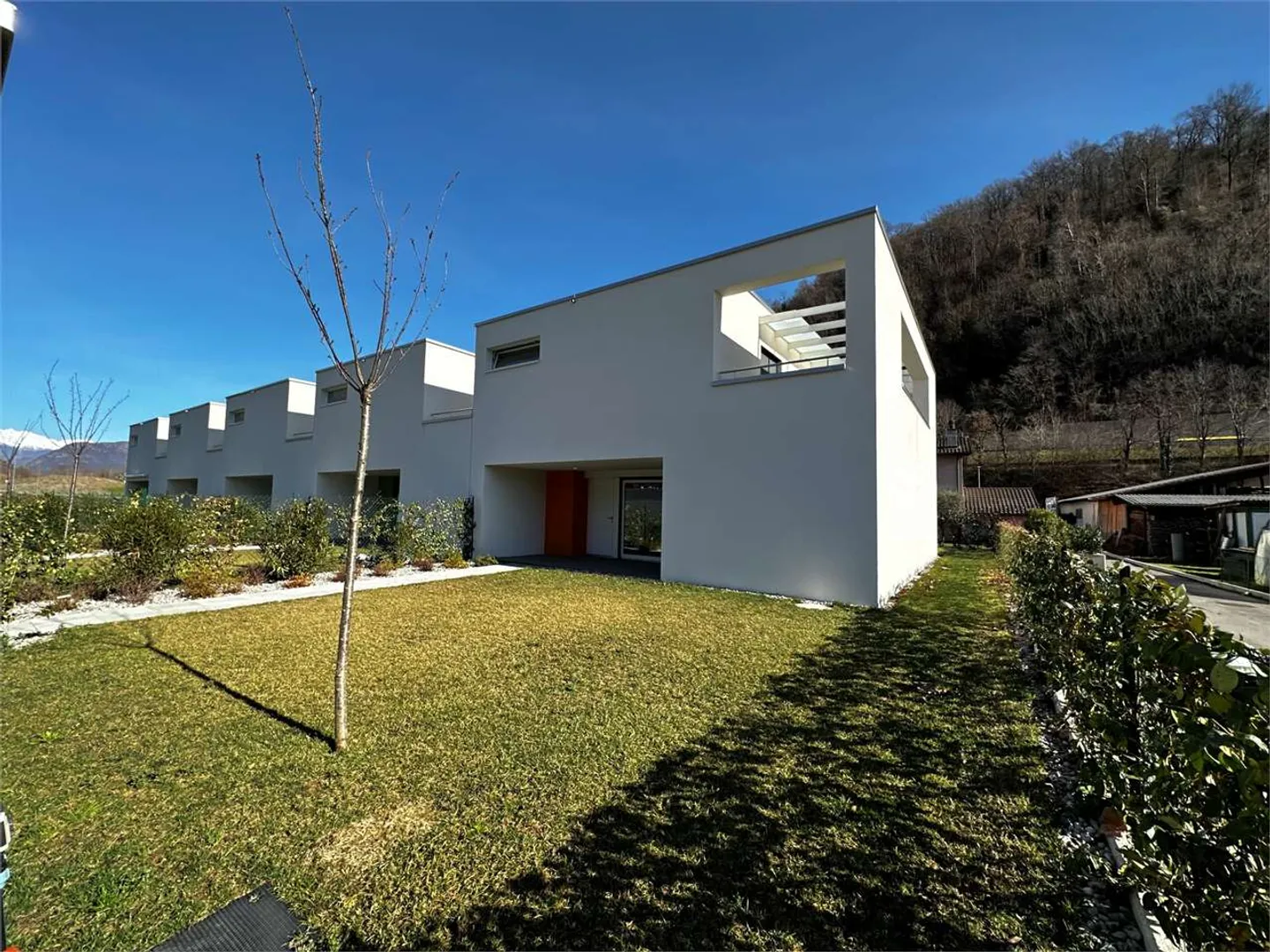 Casa a gradini in affitto - Foto 3 di 27