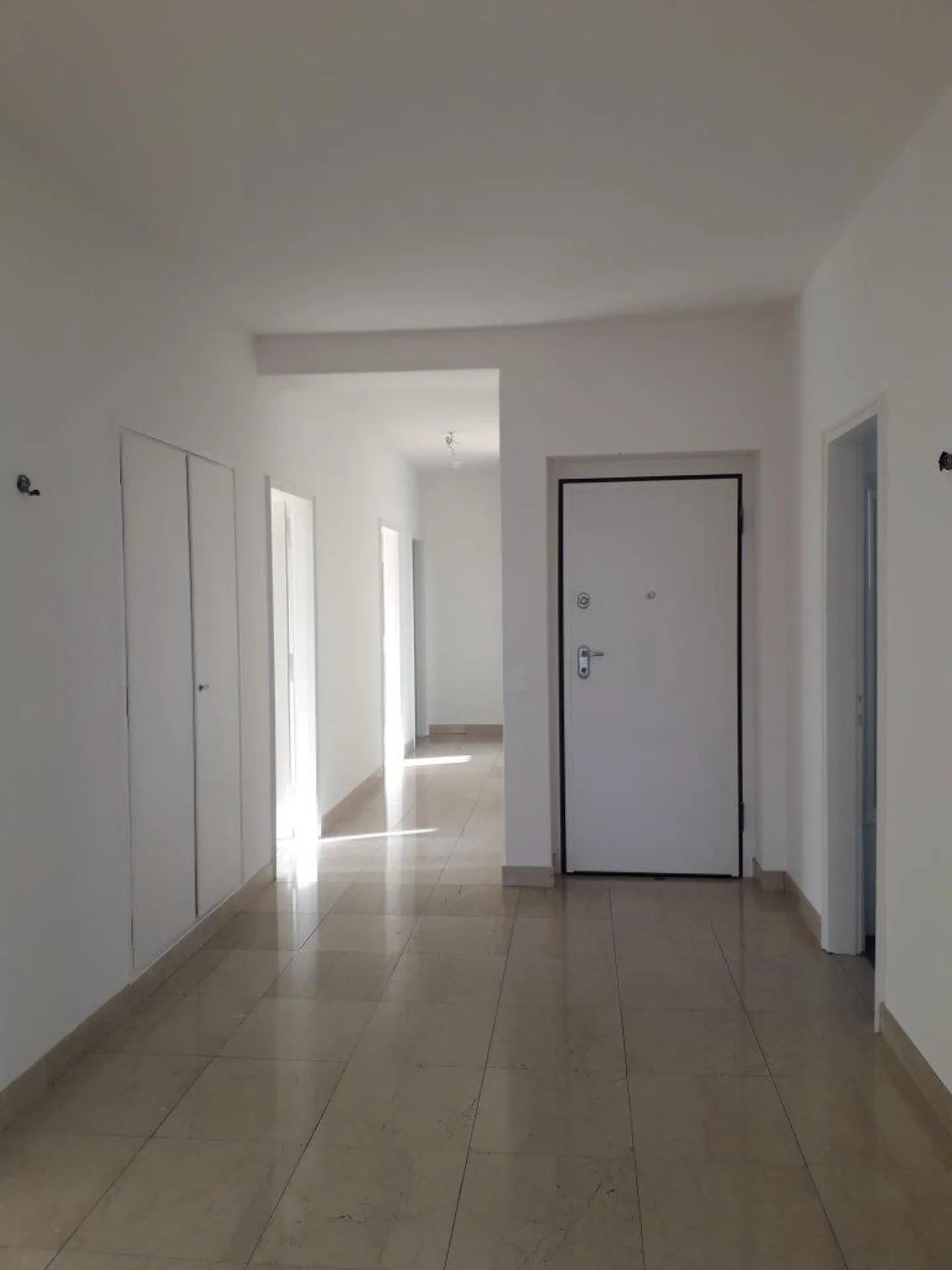 6.5 mit Balkon in zentraler Lage - Foto 5 von 13