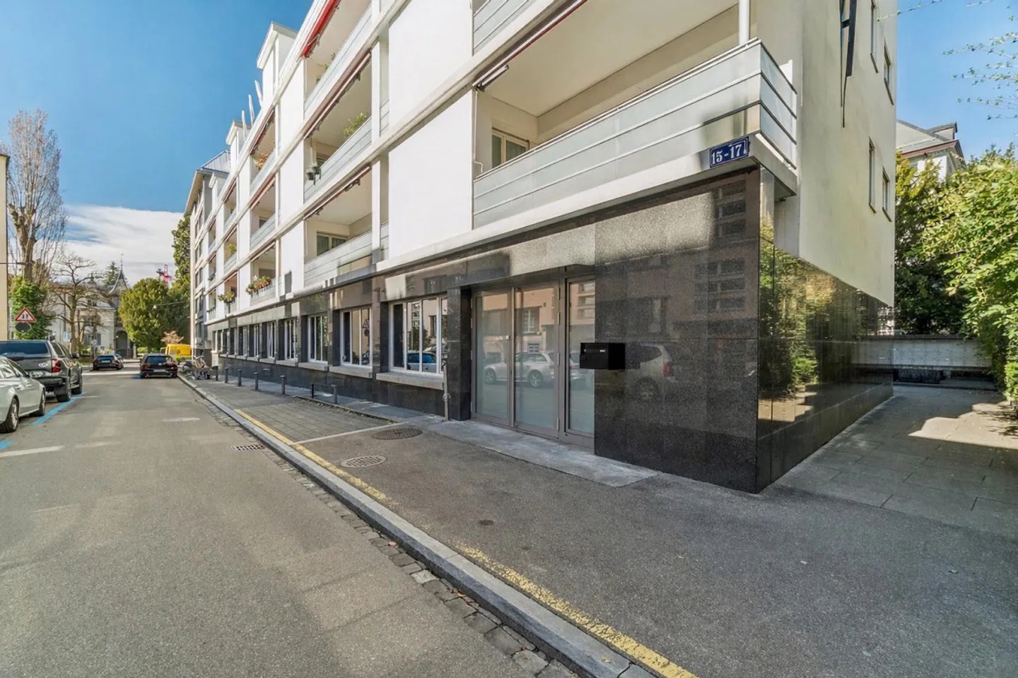 Ufficio di 420 m² vicino al lago! - Foto 1 di 13