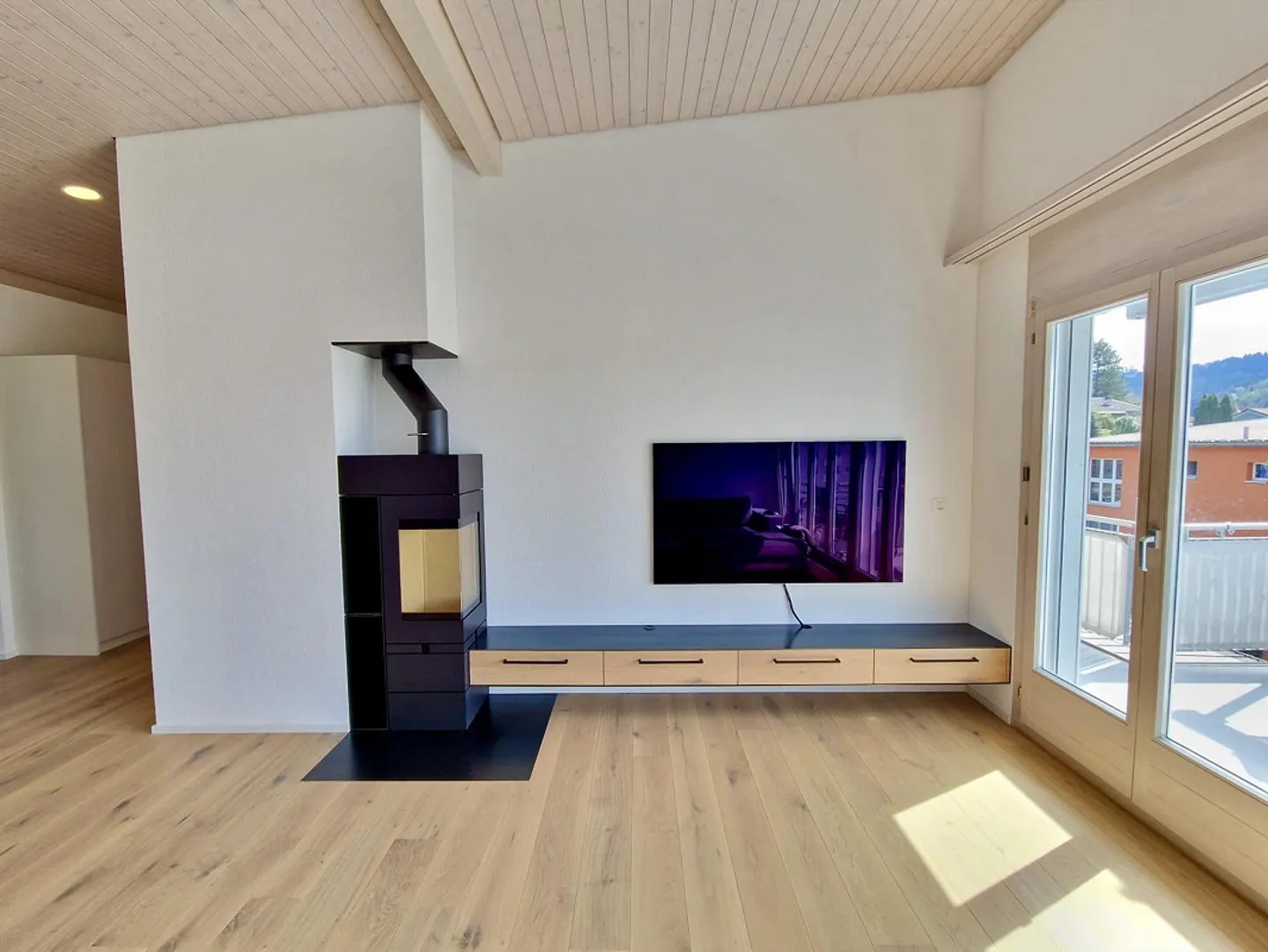 4.5 Rooms, 110m², 2nd Floor Attic Apartment - Photo 3 of 11