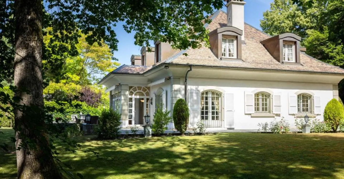 Maison de Maître - l'intimité d'un grand jardin verdoyant. - Foto 2 von 10