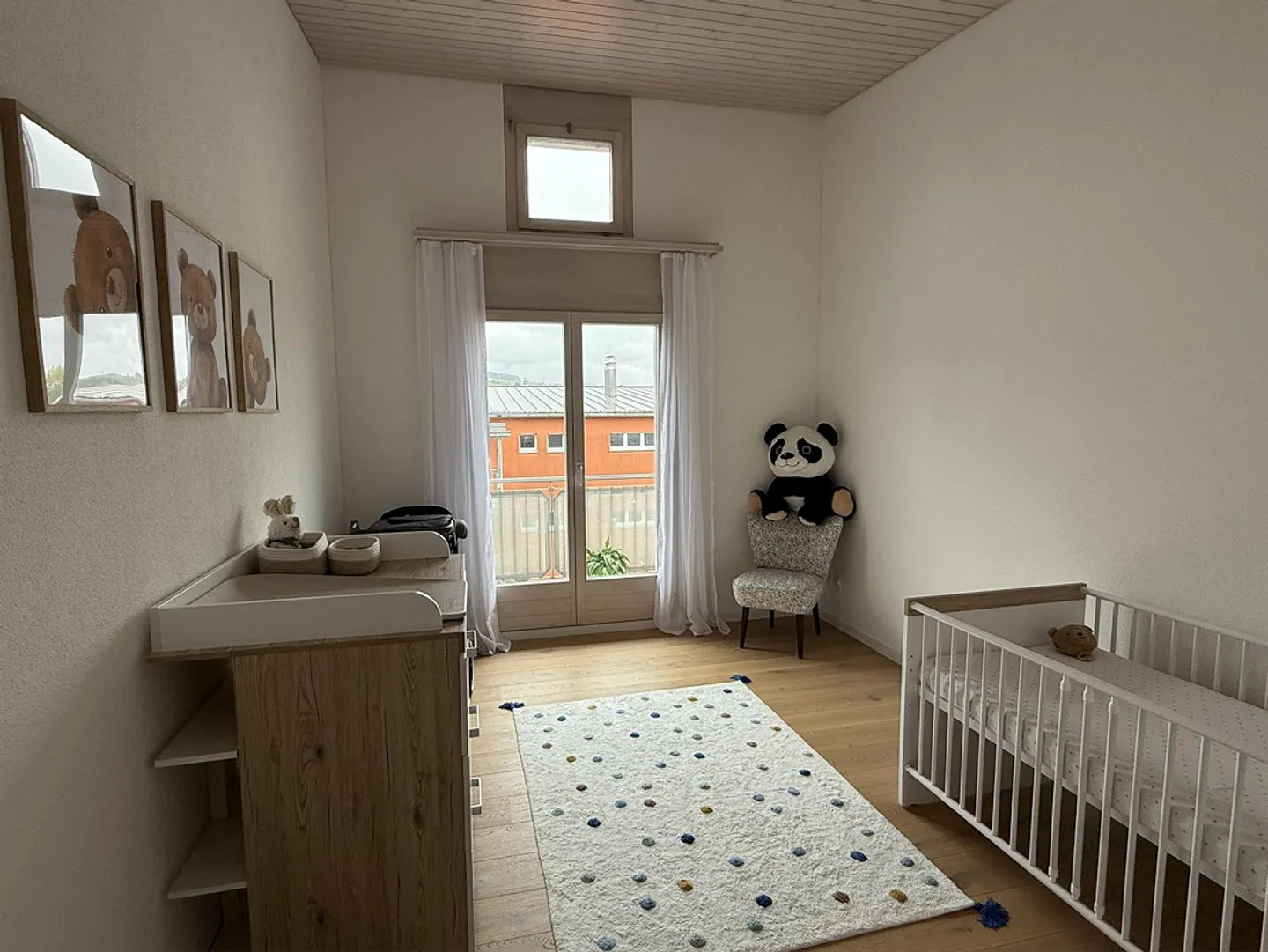 4.5 Rooms, 110m², 2nd Floor Attic Apartment - Photo 7 of 11