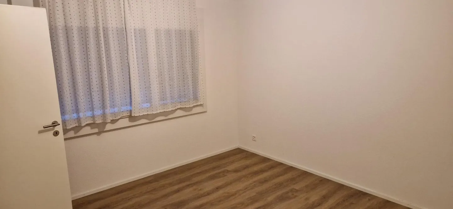 Appartement simple confortable avec balcon - Photo 7 sur 9