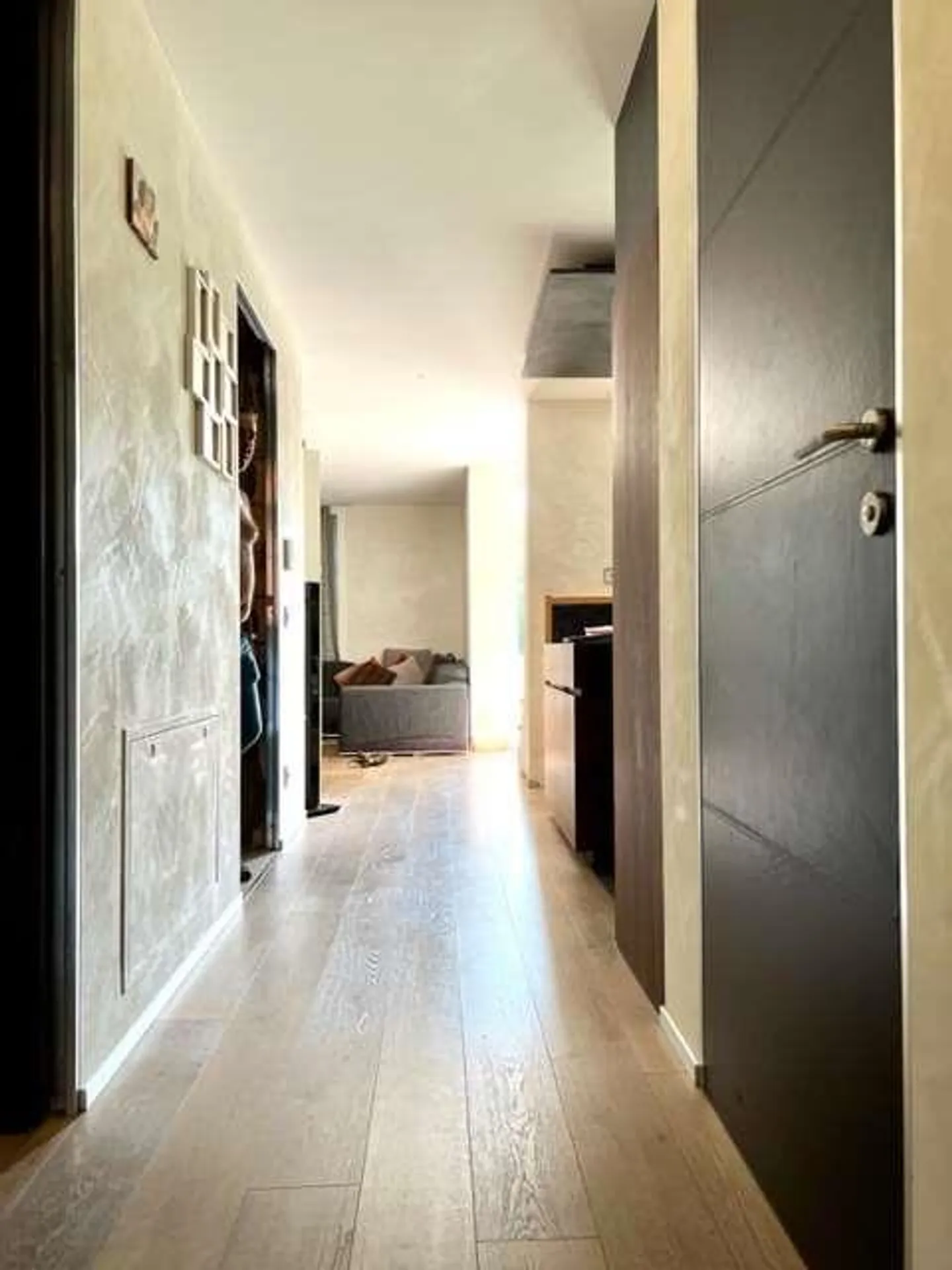 Bell'appartamento di 4,5 stanze nel verde - Foto 5 di 13