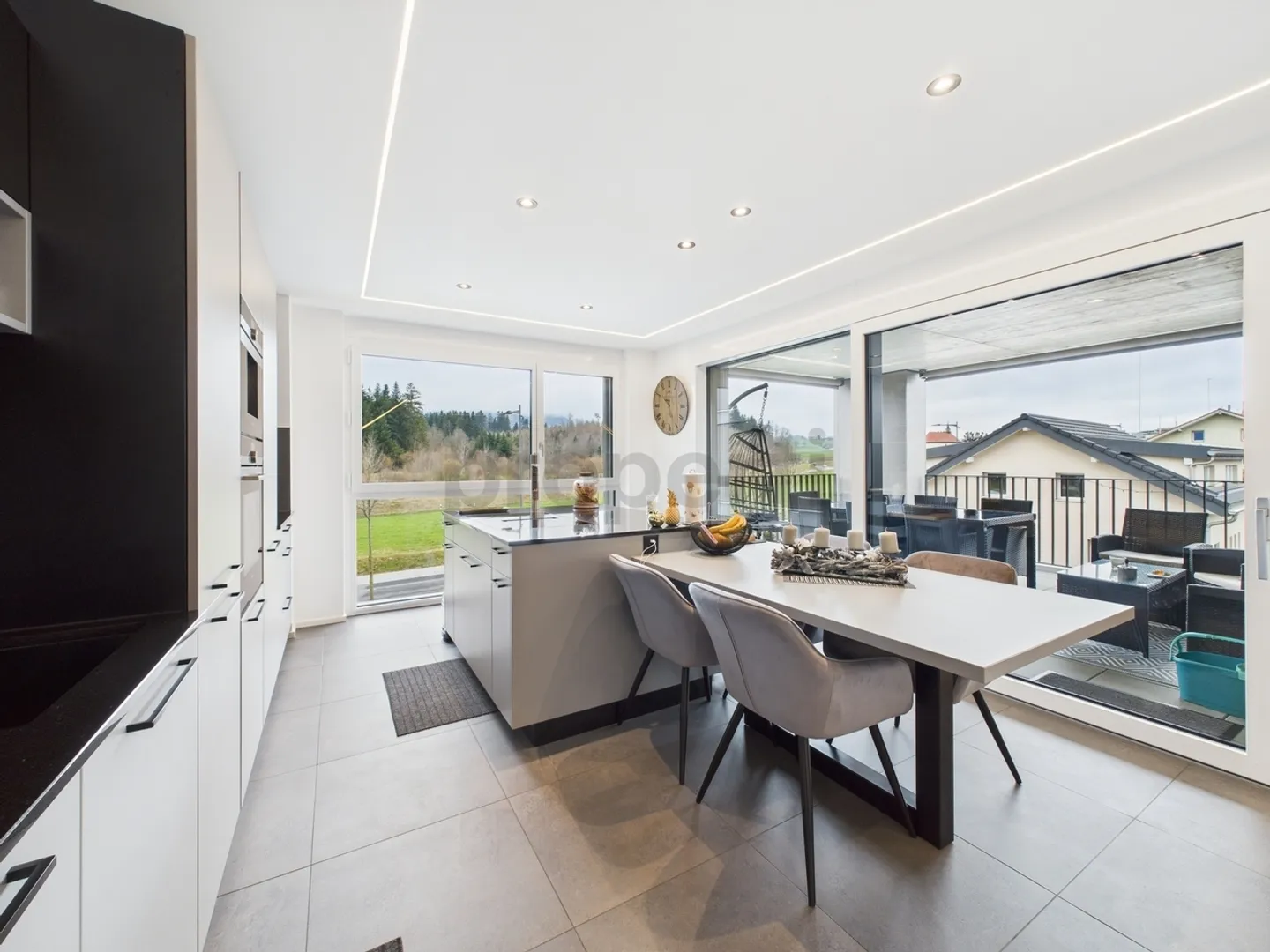 Appartamento moderno di 3,5 locali con balcone a La Tour-de-Trême (FR), a due passi da Bulle - Foto 6 di 11
