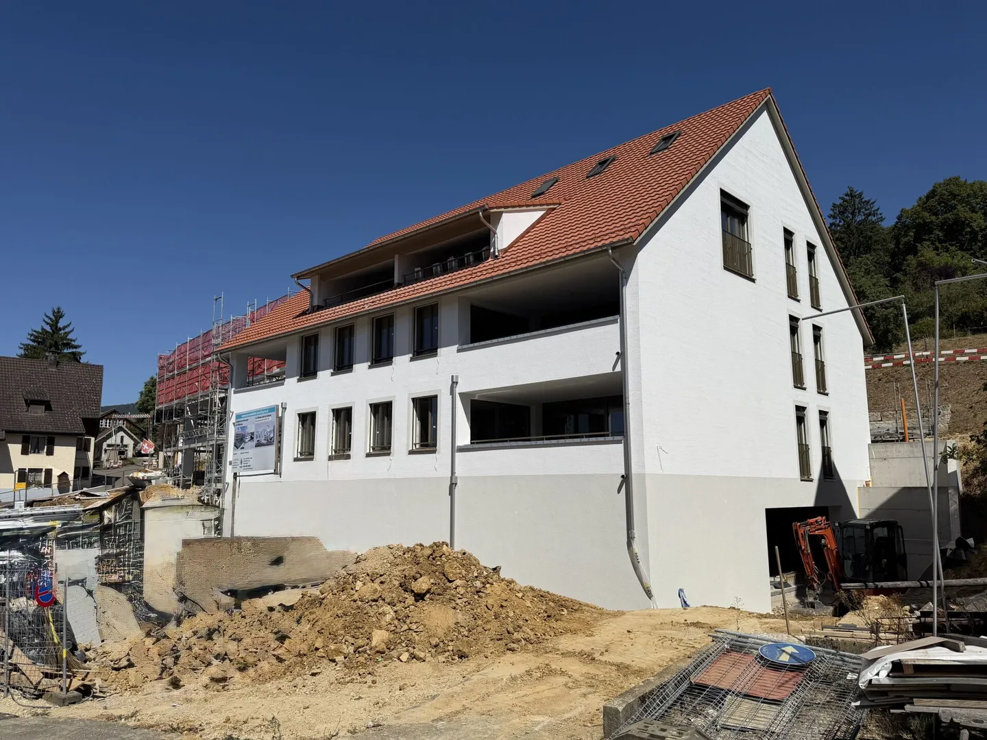 Newly built 4.5-room apartment on the 1st floor with underground parking - Photo 2 of 16