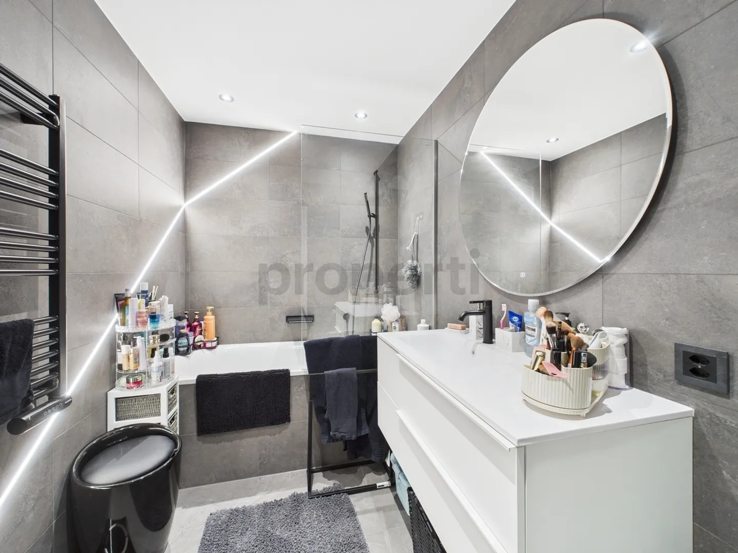 Appartamento moderno di 3,5 locali con balcone a La Tour-de-Trême (FR), a due passi da Bulle - Foto 9 di 11