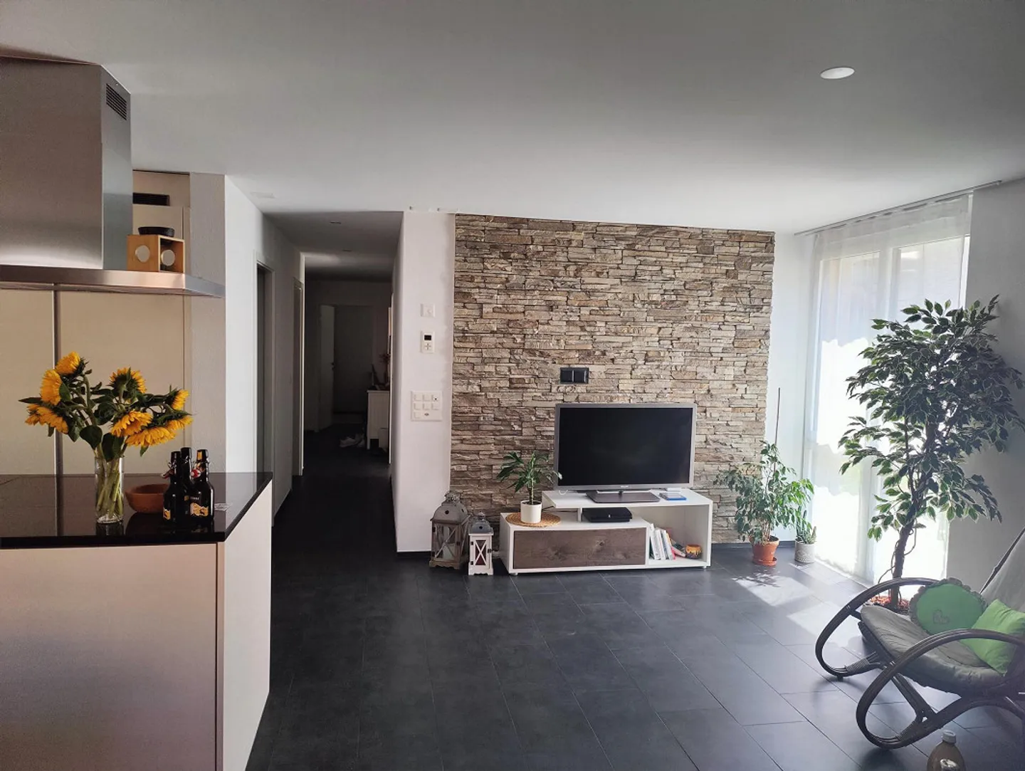 Sonnige Wohnung mit privatem Garten - Foto 1 von 18