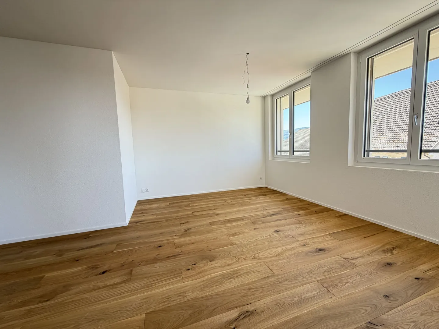 Newly built 4.5-room apartment on the 1st floor with underground parking - Photo 11 of 16