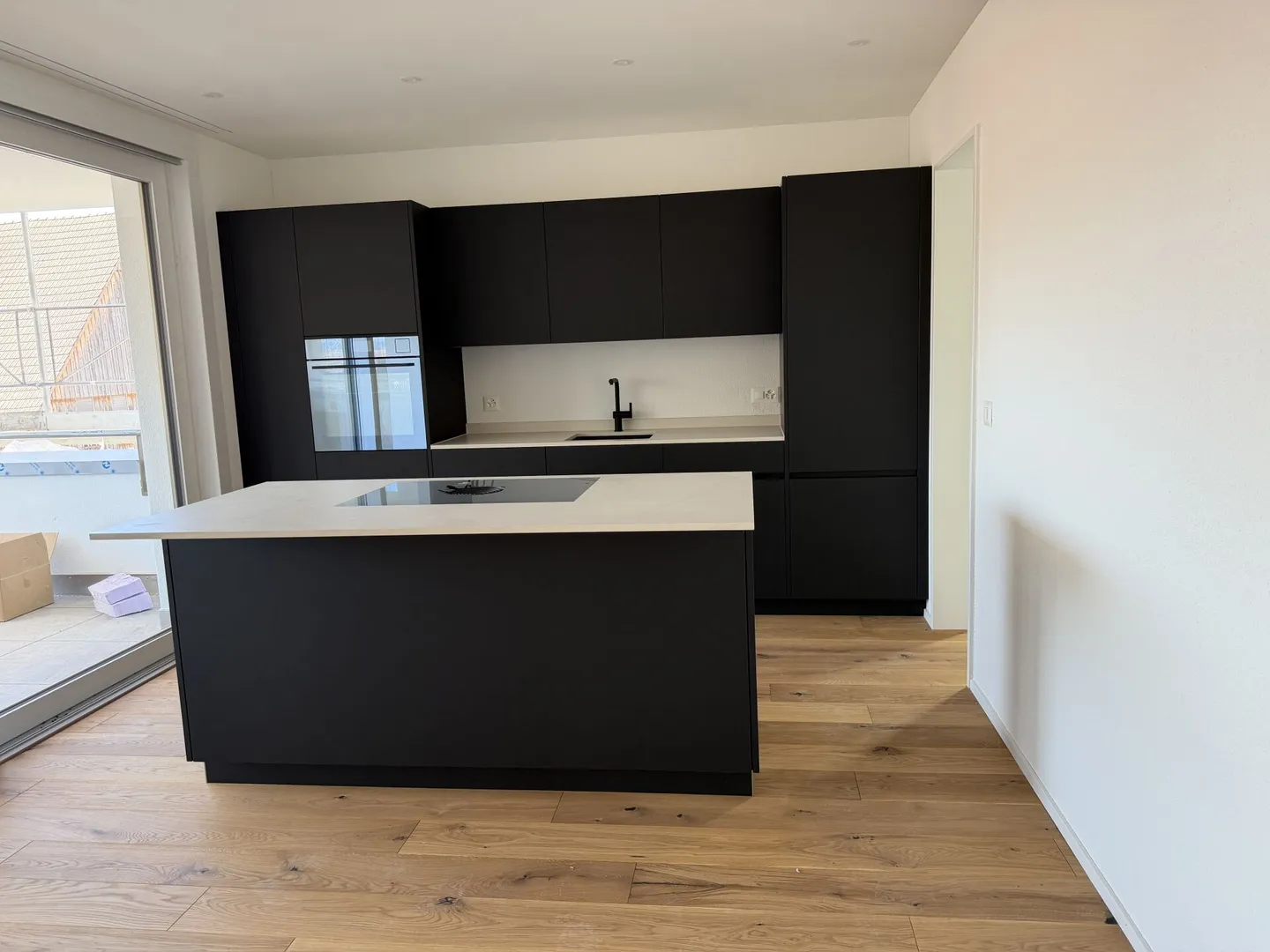 Newly built 4.5-room apartment on the 1st floor with underground parking - Photo 4 of 16