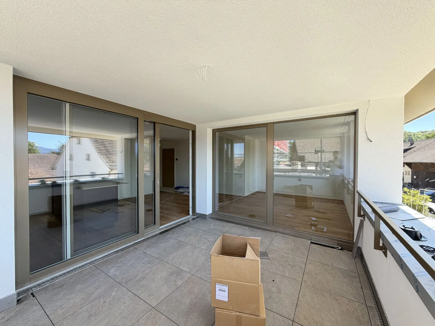 Newly built 4.5-room apartment on the 1st floor with underground parking - Photo 5 of 16