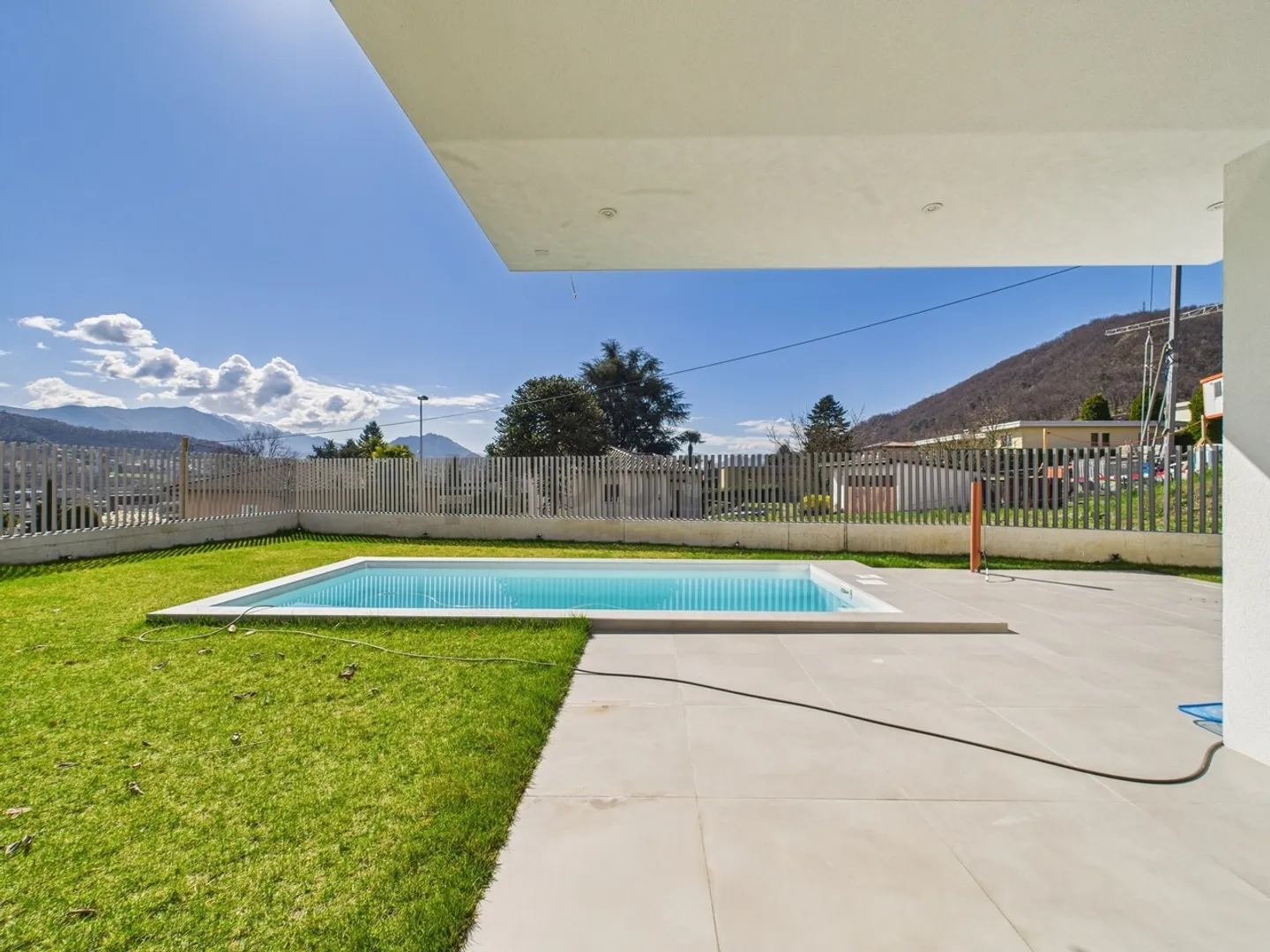Villa di nuova costruzione con piscina a Gravesano - Foto 10 di 12