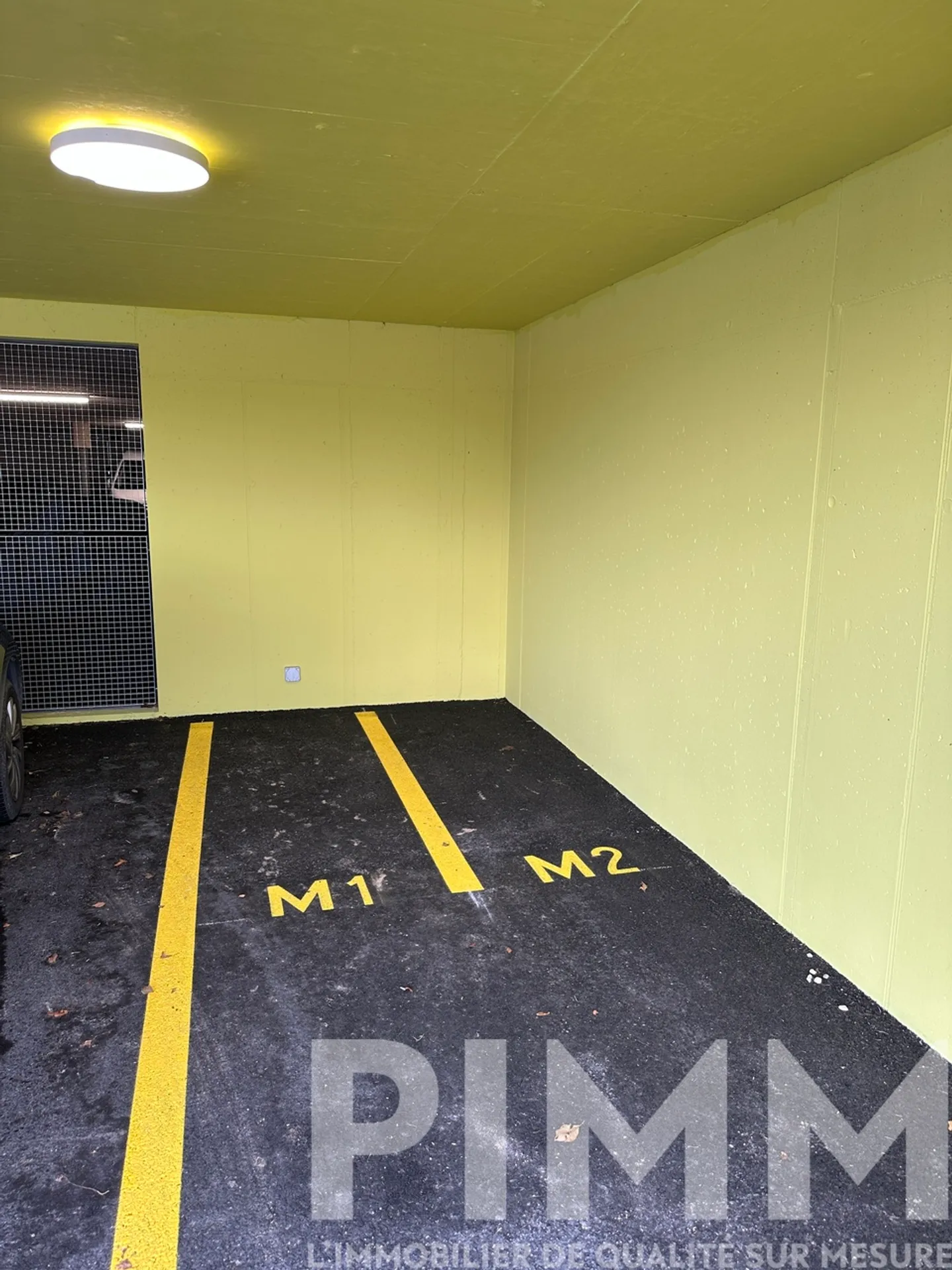 PARCHEGGIA LA TUA MOTO! - Foto 2 di 4
