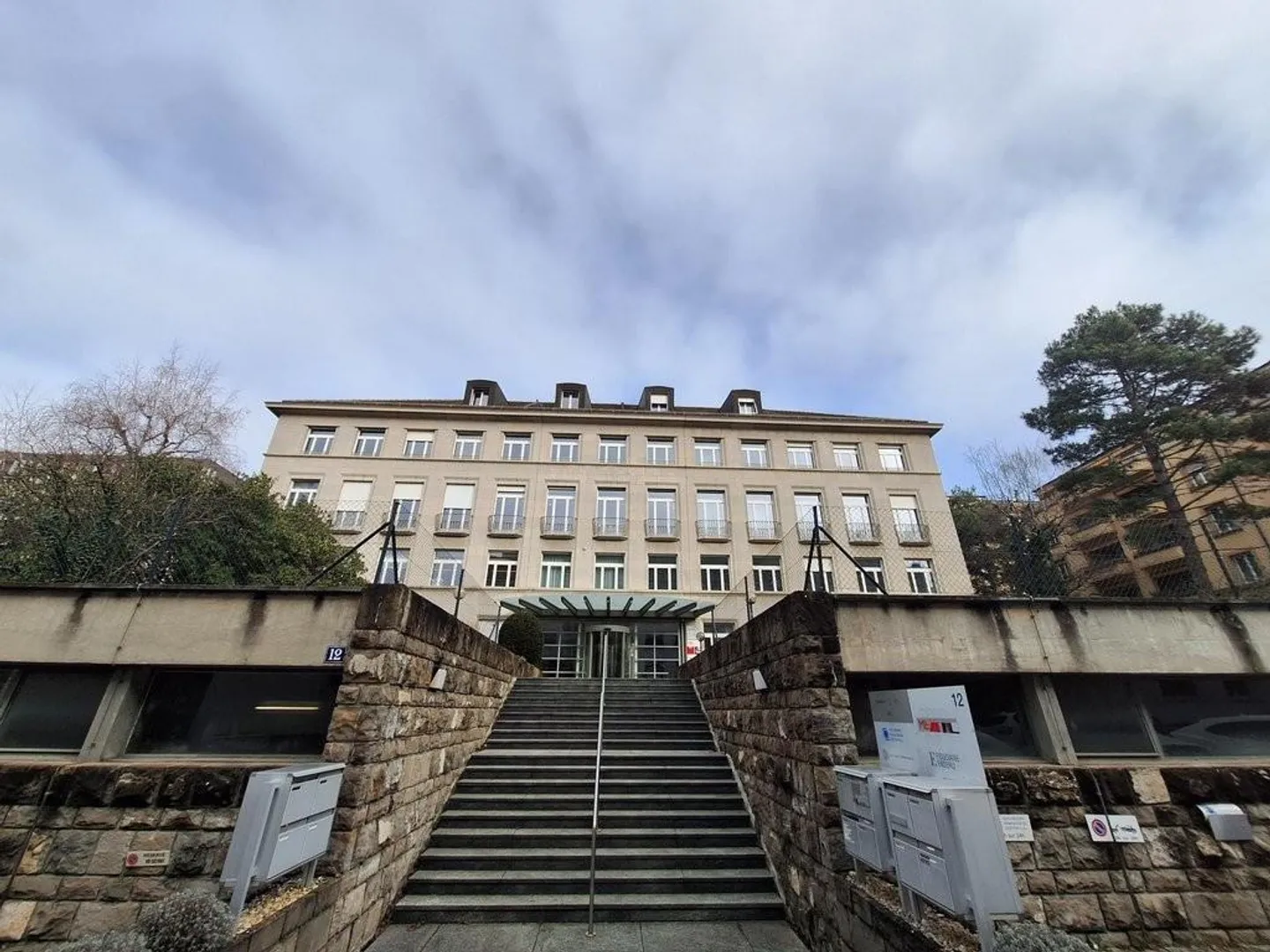 Espace de Bureau Prestigieux - Photo 1 sur 7