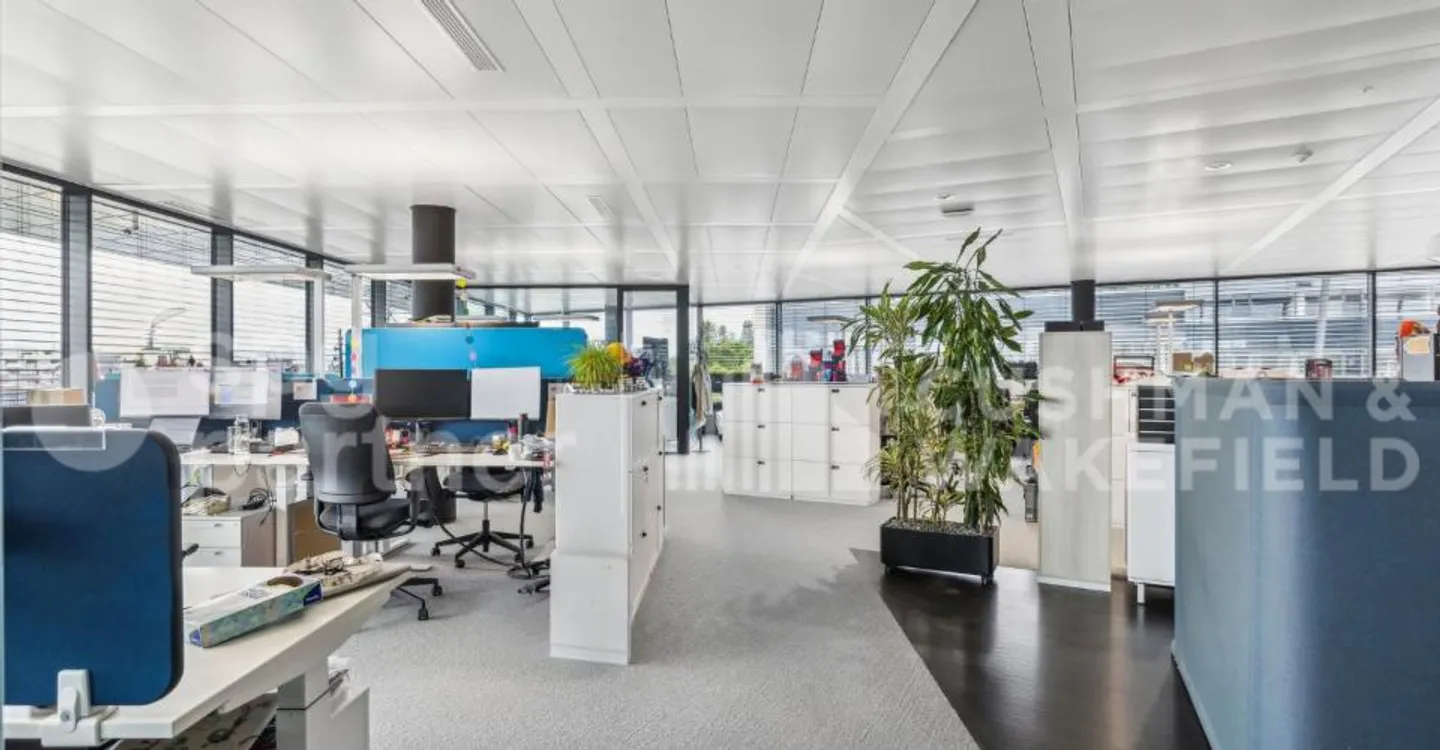 CRASSIER 3 Plug & Play Offices in a prestigious building in Terre Bonne Nyon - Photo 11 of 13