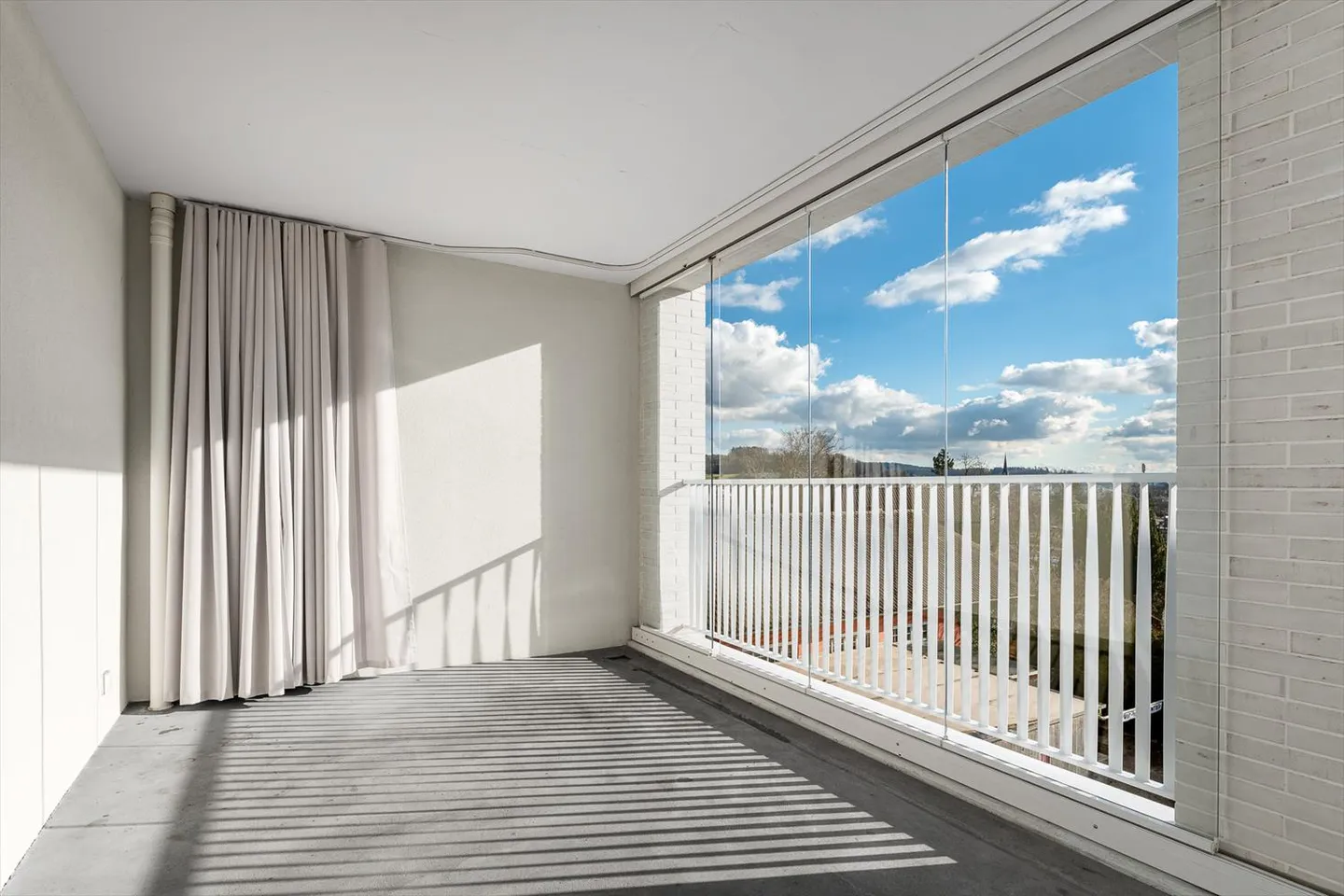 IN THE CASTING - Living with a Sense of Home - Photo 8 of 8