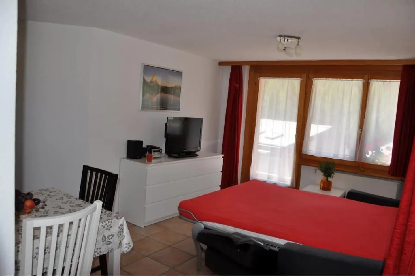 Furnished 2 1/2 room apartment - Photo 4 of 9