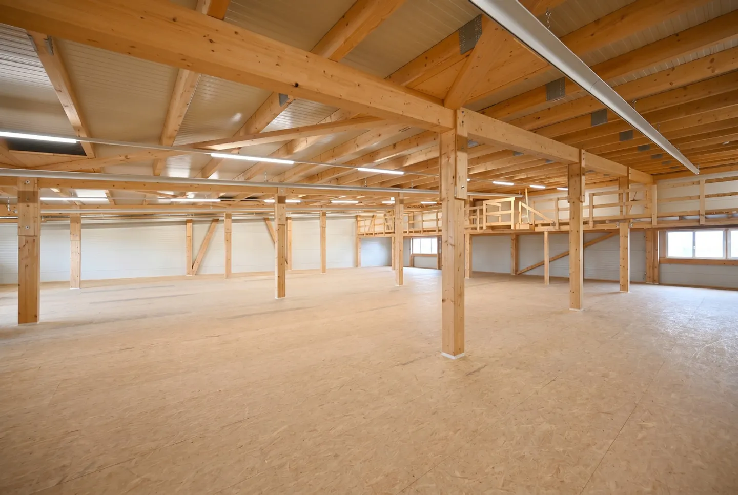 Moderne Gewerbeliegenschaft 2021 - Foto 10 von 13