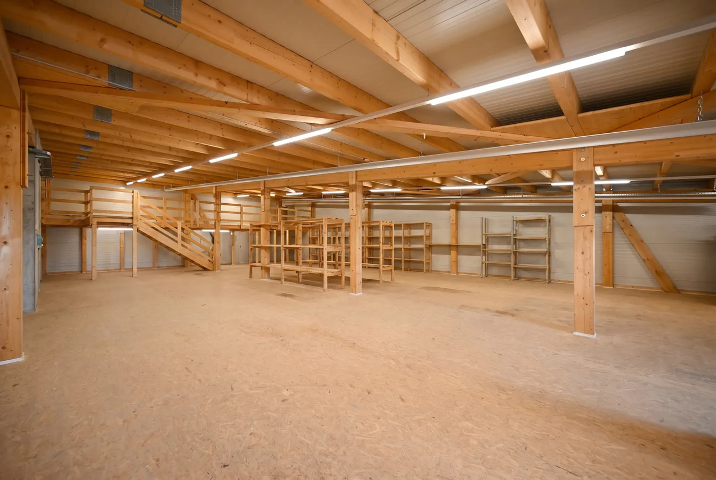 Moderne Gewerbeliegenschaft 2021 - Foto 11 von 13