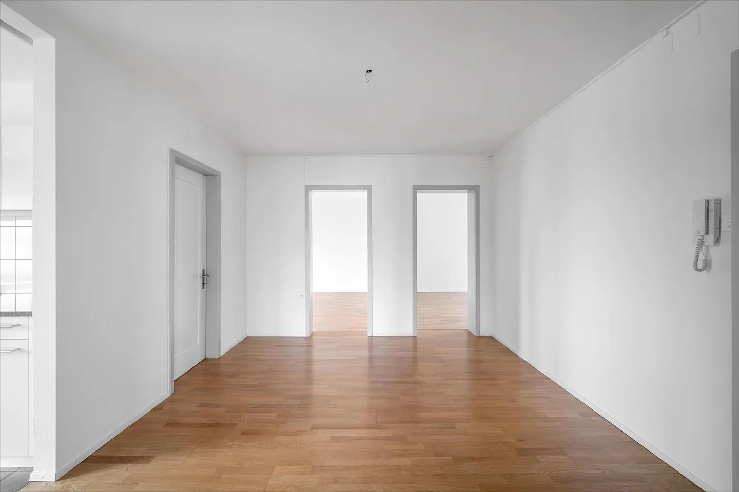 Ampio appartamento in una posizione centrale - Foto 6 di 7