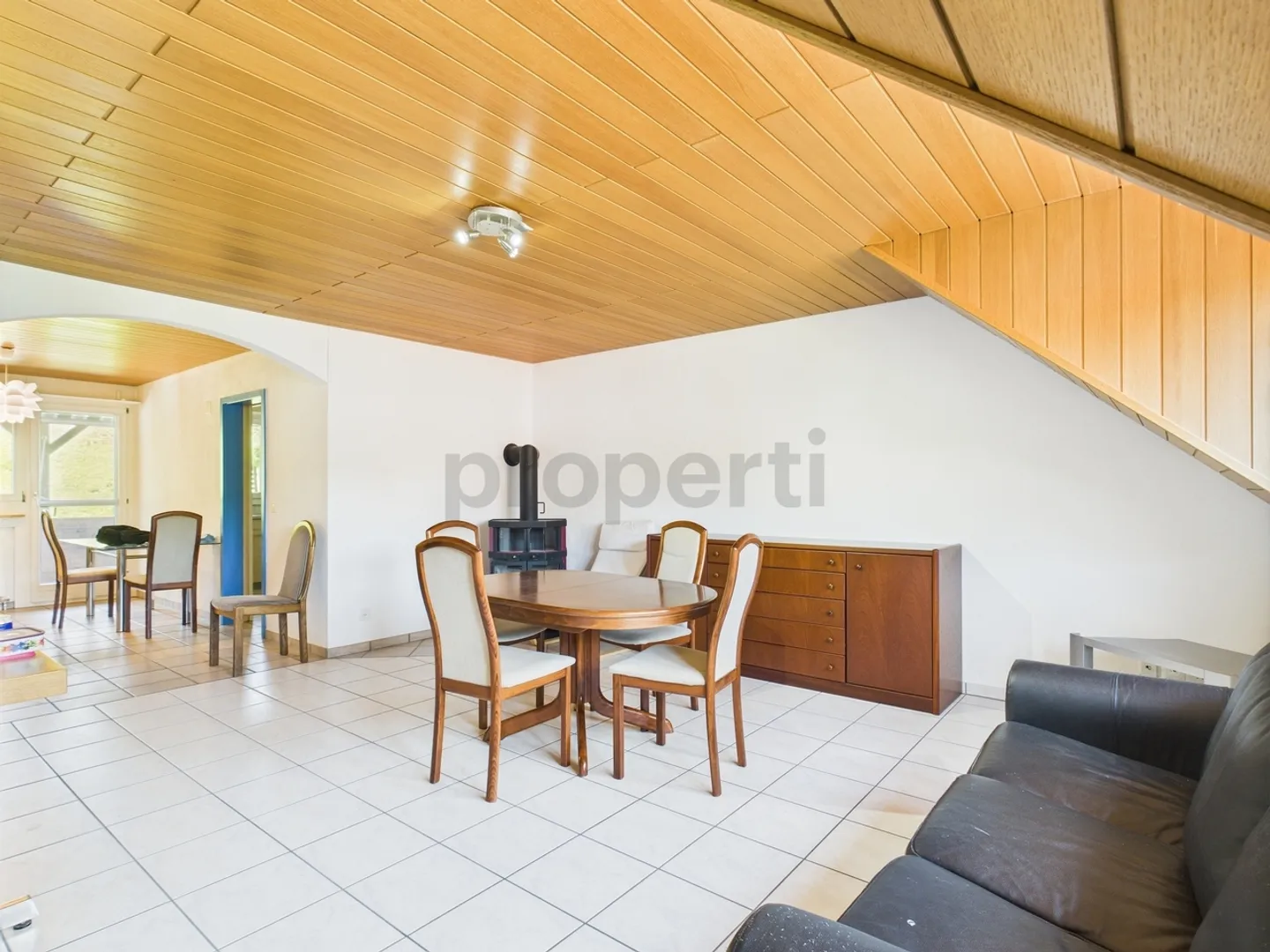Dreamy 4.5-Room Penthouse in Wölfinswil, Canton AG - Photo 2 of 12