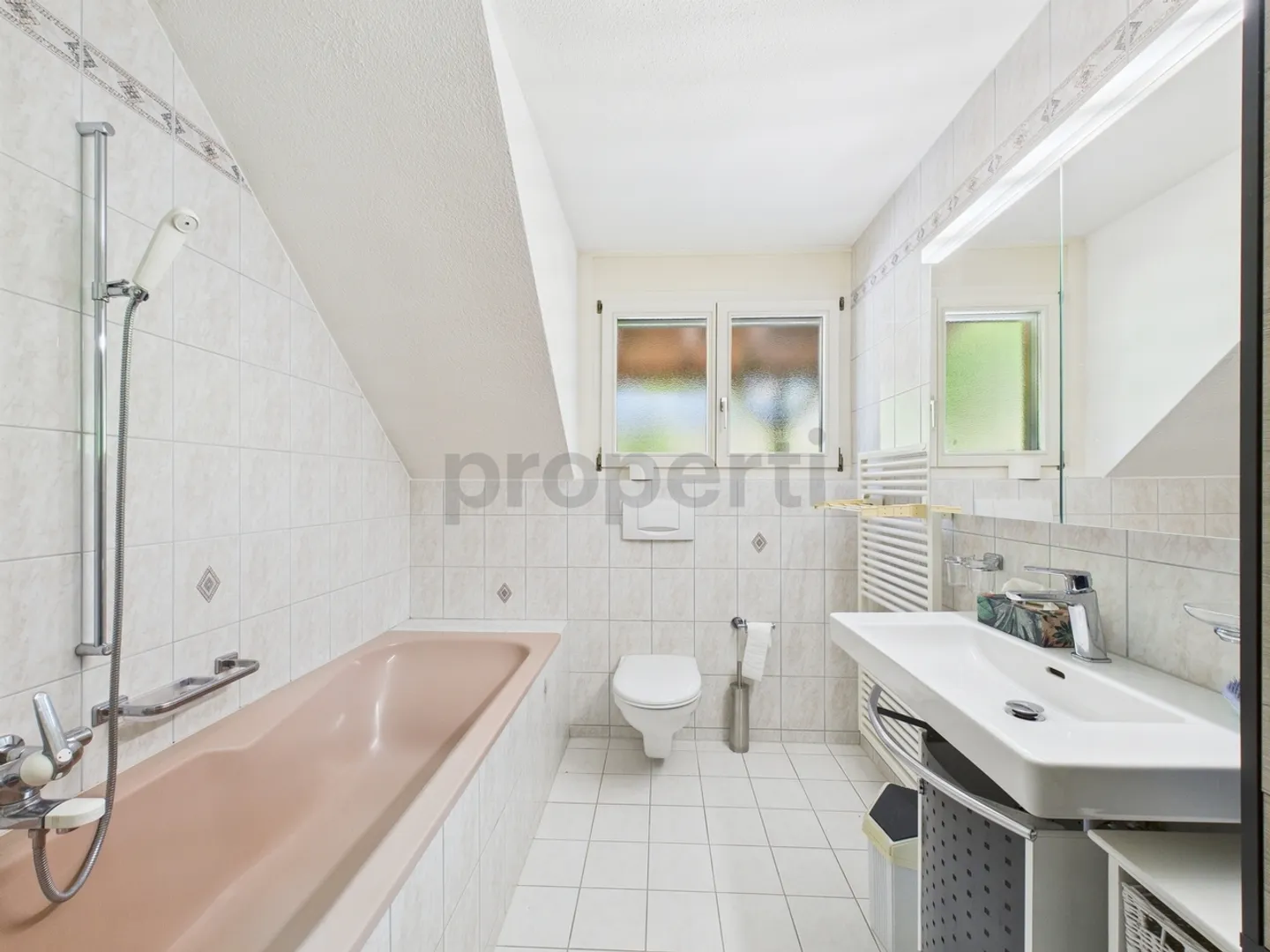 Dreamy 4.5-Room Penthouse in Wölfinswil, Canton AG - Photo 8 of 12