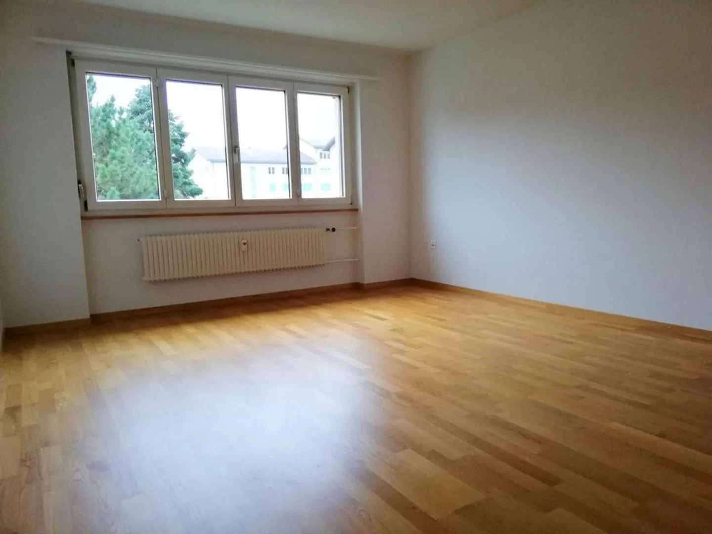 Accogliente appartamento di 3,5 stanze vicino al campo da tennis - Foto 5 di 7