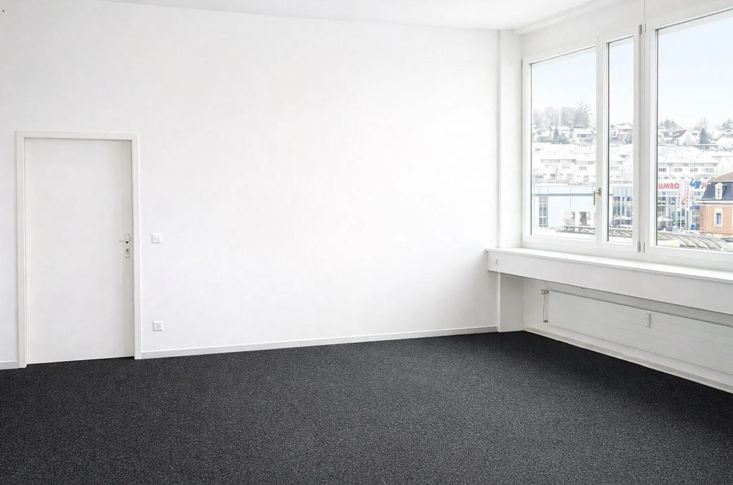 Attractive office space in Allschwil - bright, modern and ideally located - Photo 4 of 7