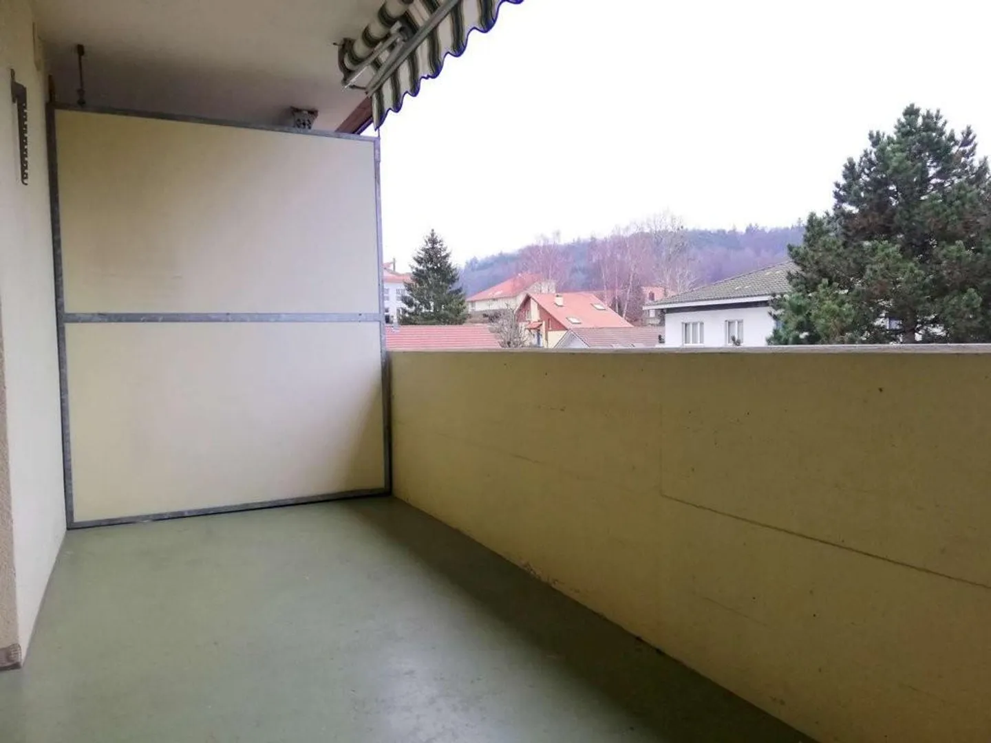 Accogliente appartamento di 3,5 stanze vicino al campo da tennis - Foto 7 di 7