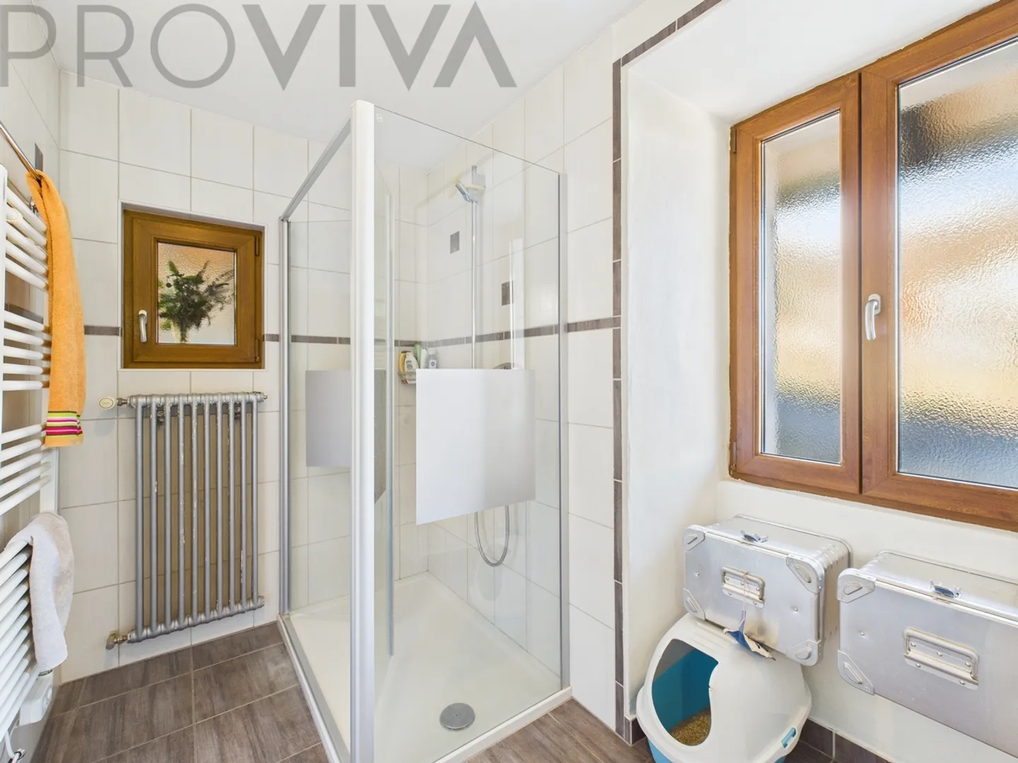 Maison familiale ensoleillée avec jardin et potentiel à Venthone - Photo 4 sur 7