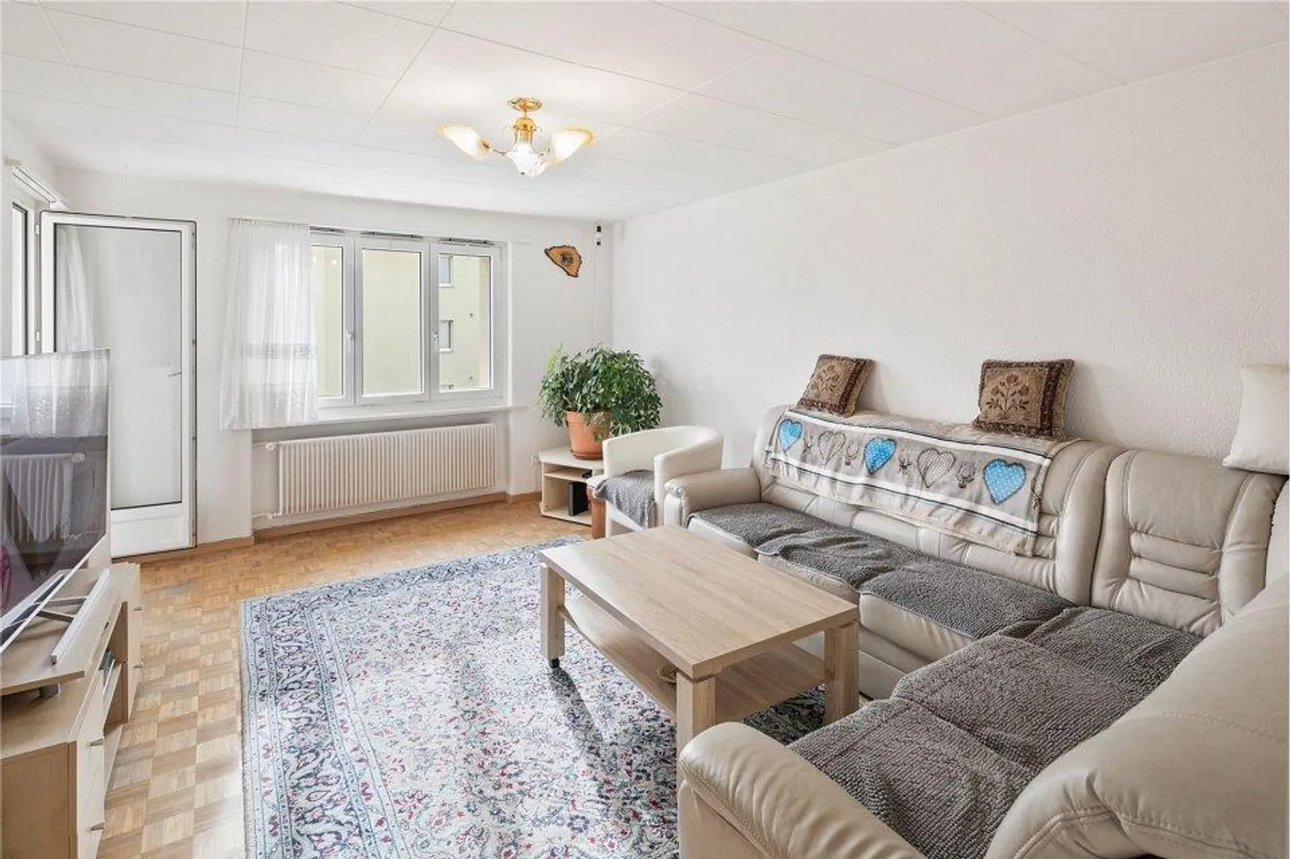 3.5 Room Apartment on the Top Floor - Photo 3 of 12