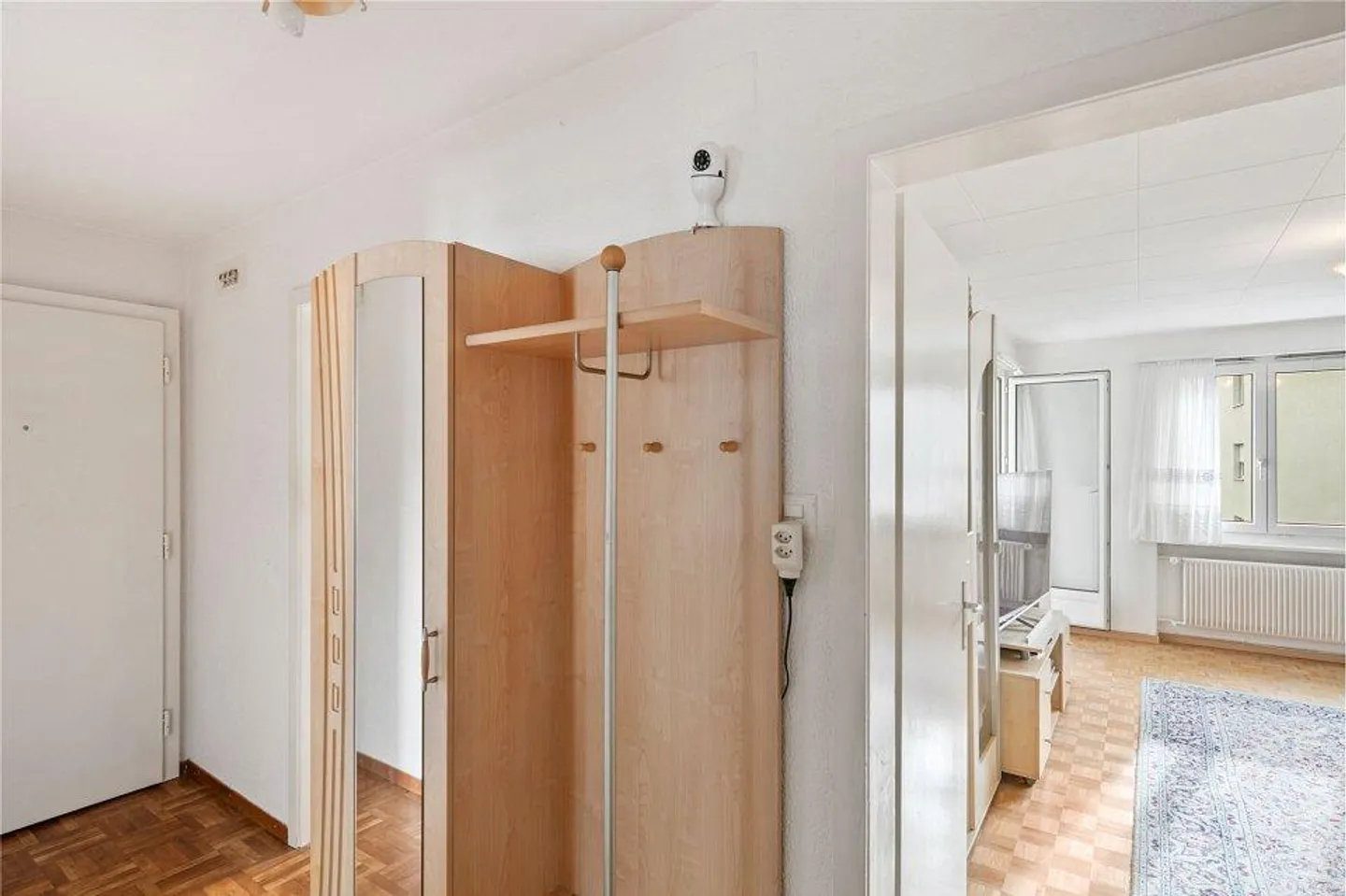 3.5 Room Apartment on the Top Floor - Photo 9 of 12