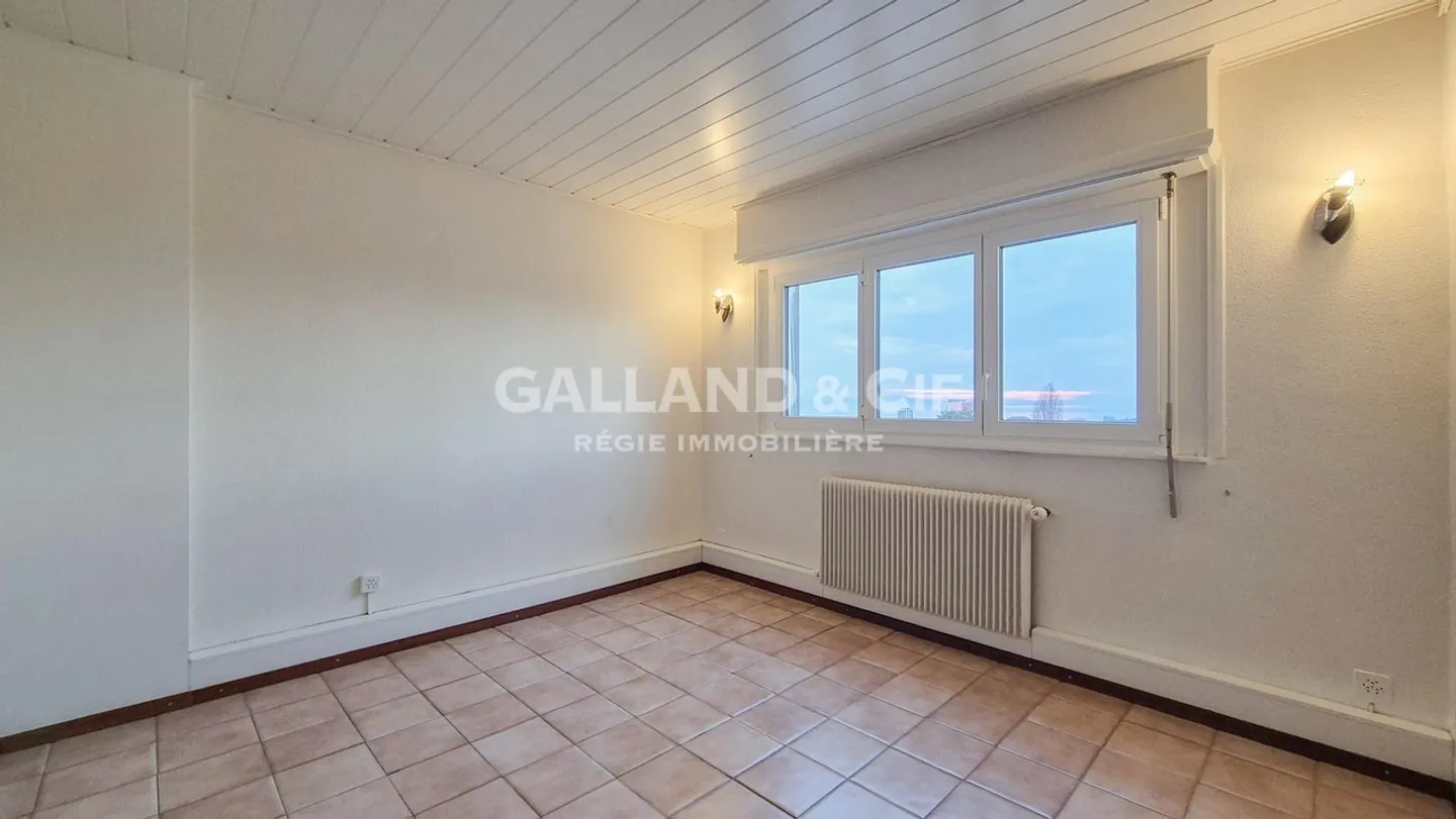 3.5 Room Apartment - Photo 8 of 9