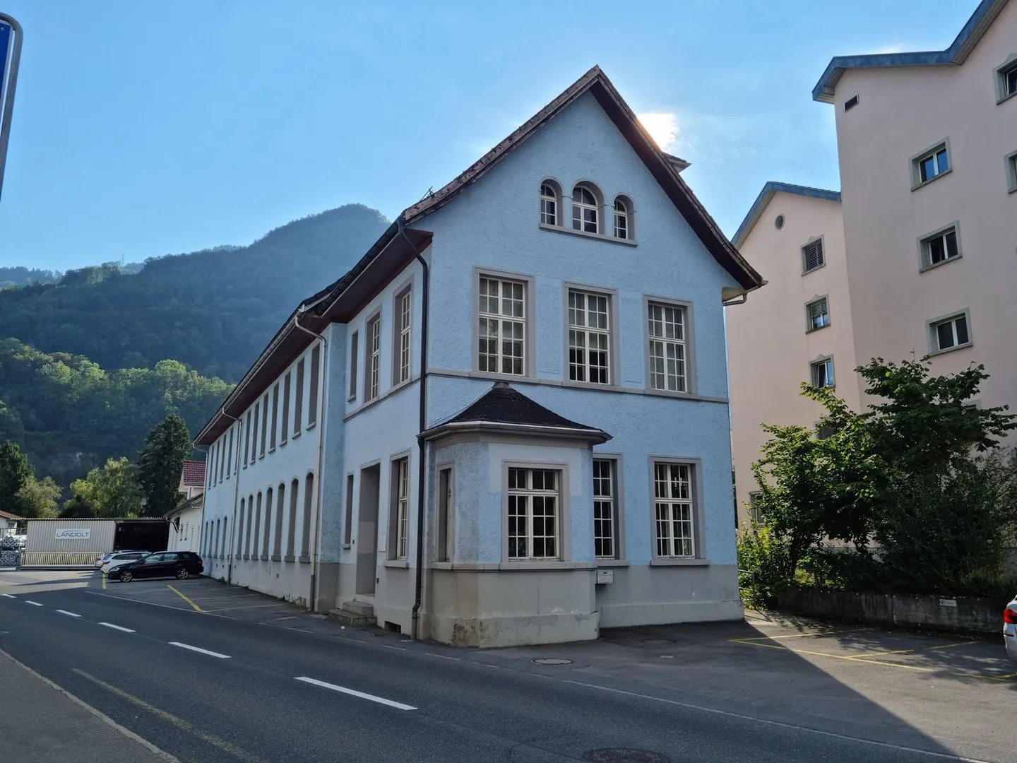 Edificio ad uso misto in affitto - Foto 1 di 3