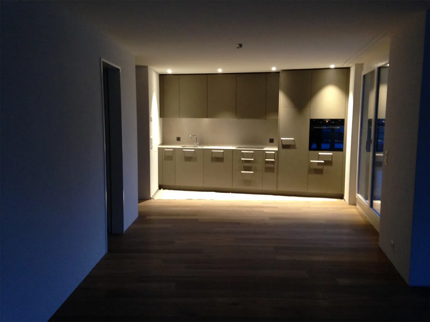 2.5 Attic Apartment in the Village Center (W12) - Photo 3 of 12