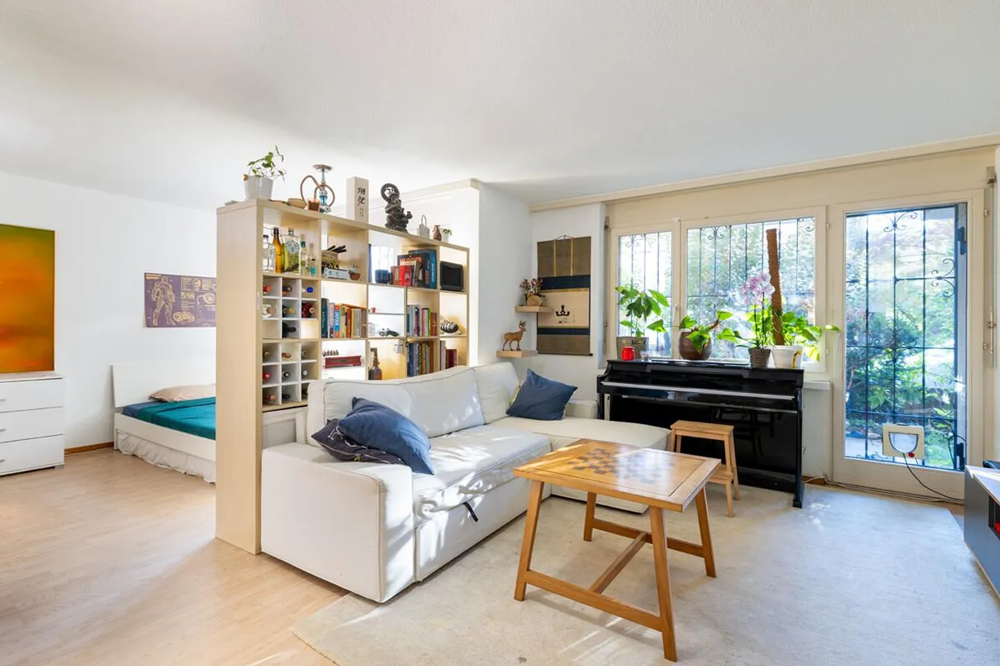 Zürich: Garden apartment with design potential - Photo 1 of 5