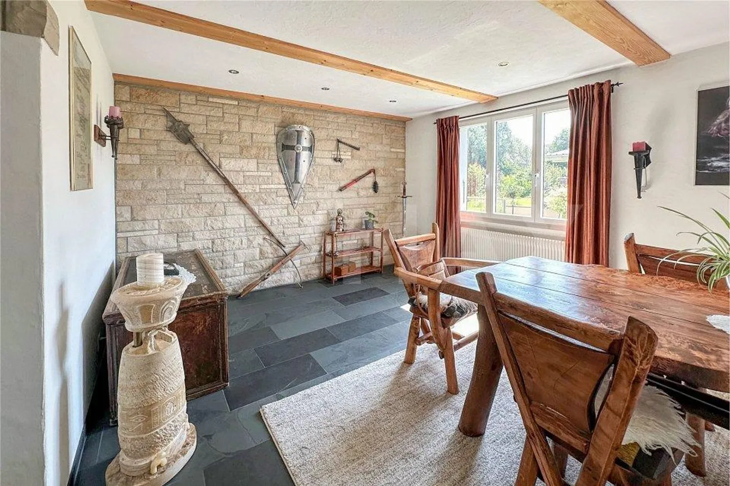 Charming single-family house with large grounds, adjacent to agricultural zone - Photo 8 of 13