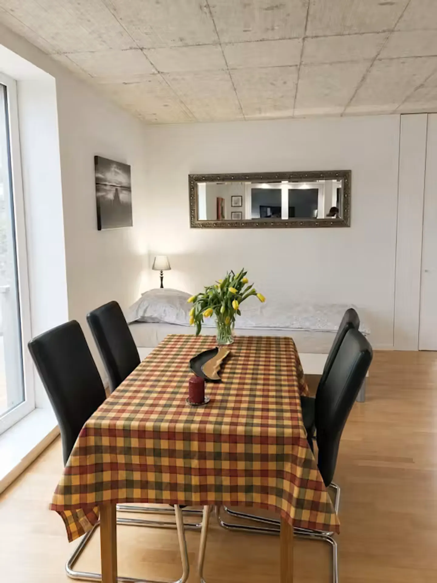 Charming Chalet in Wallisellen - Photo 8 of 10