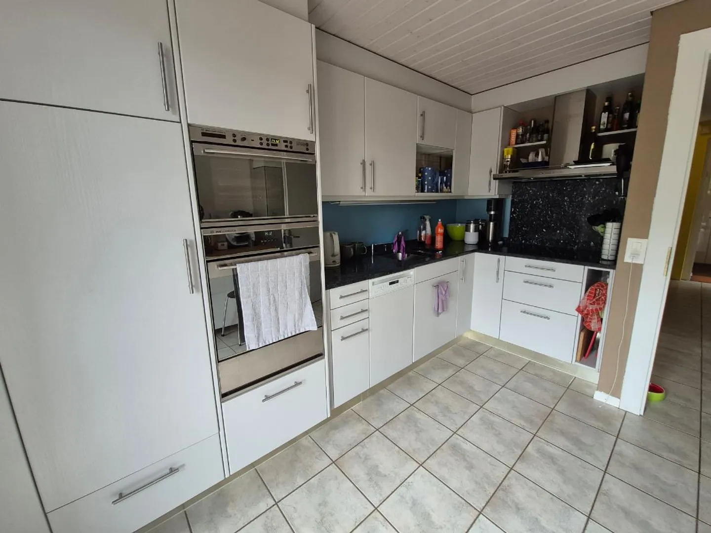 6 Room Single Family House - Photo 3 of 5