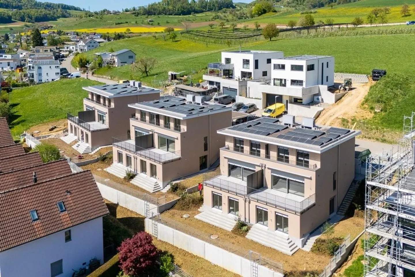 PRIMA LOCAZIONE - Casa unifamiliare a schiera di 6,5 stanze con impianto fotovoltaico - Foto 2 di 11