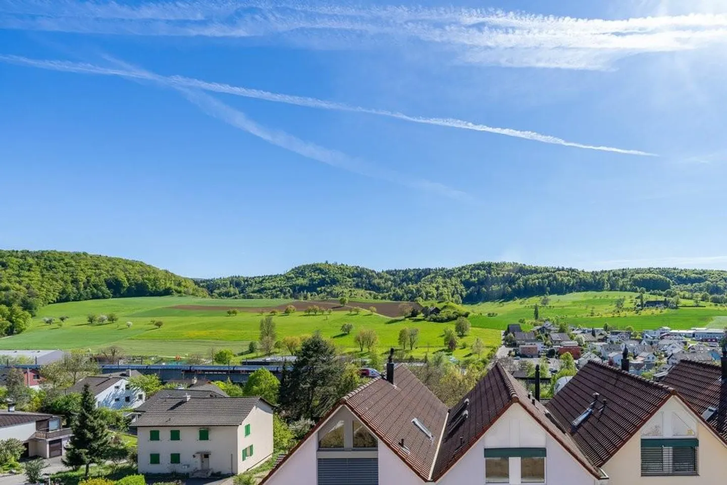 PRIMA LOCAZIONE - Casa unifamiliare a schiera di 6,5 stanze con impianto fotovoltaico - Foto 3 di 11