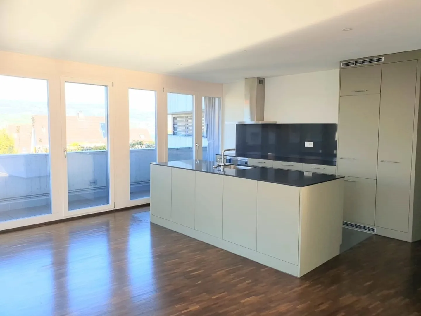 La tua nuova oasi di benessere in una posizione residenziale ideale! - Foto 2 di 7