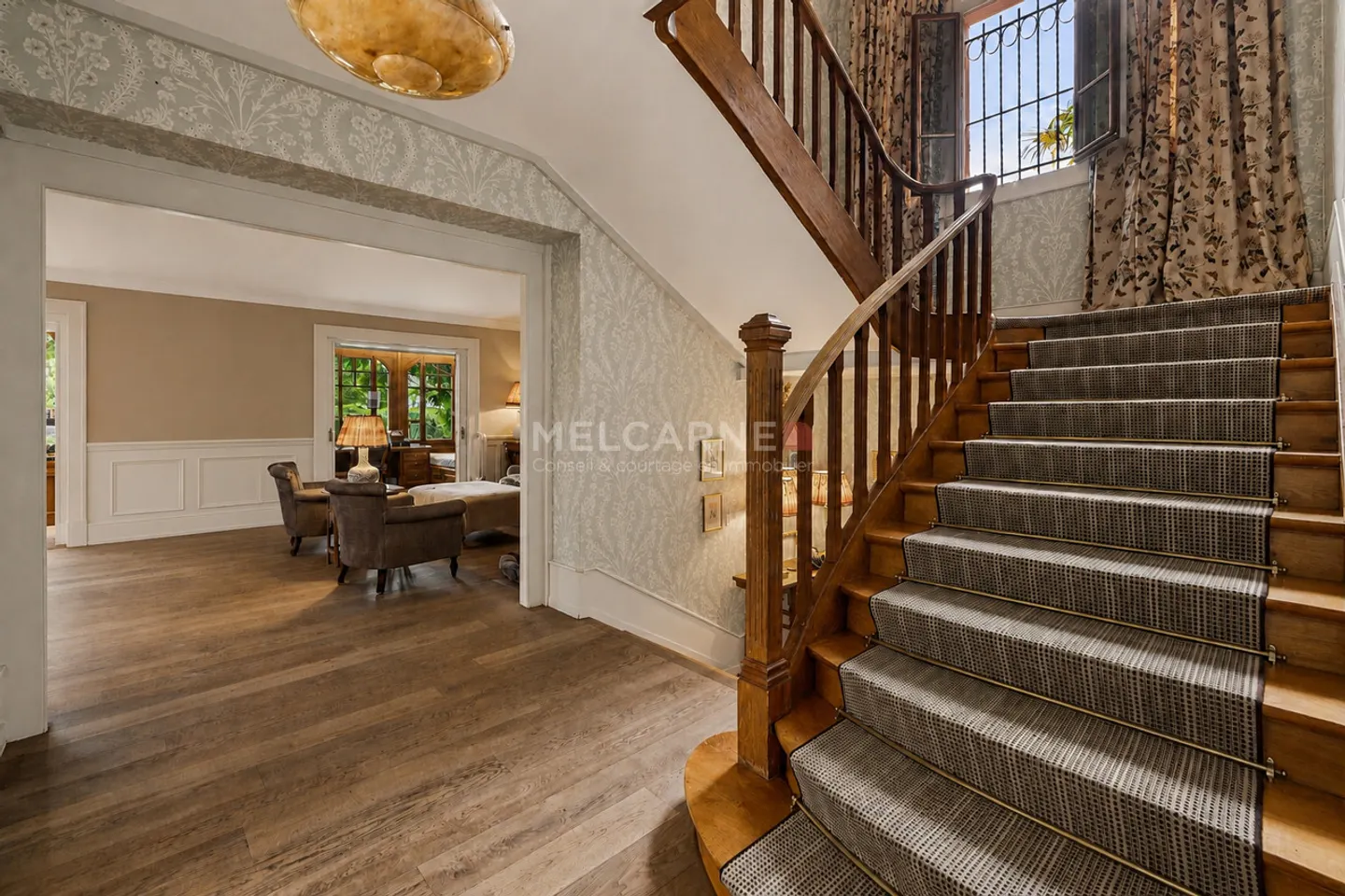 Elegant Villa with Lake View - Photo 7 of 16